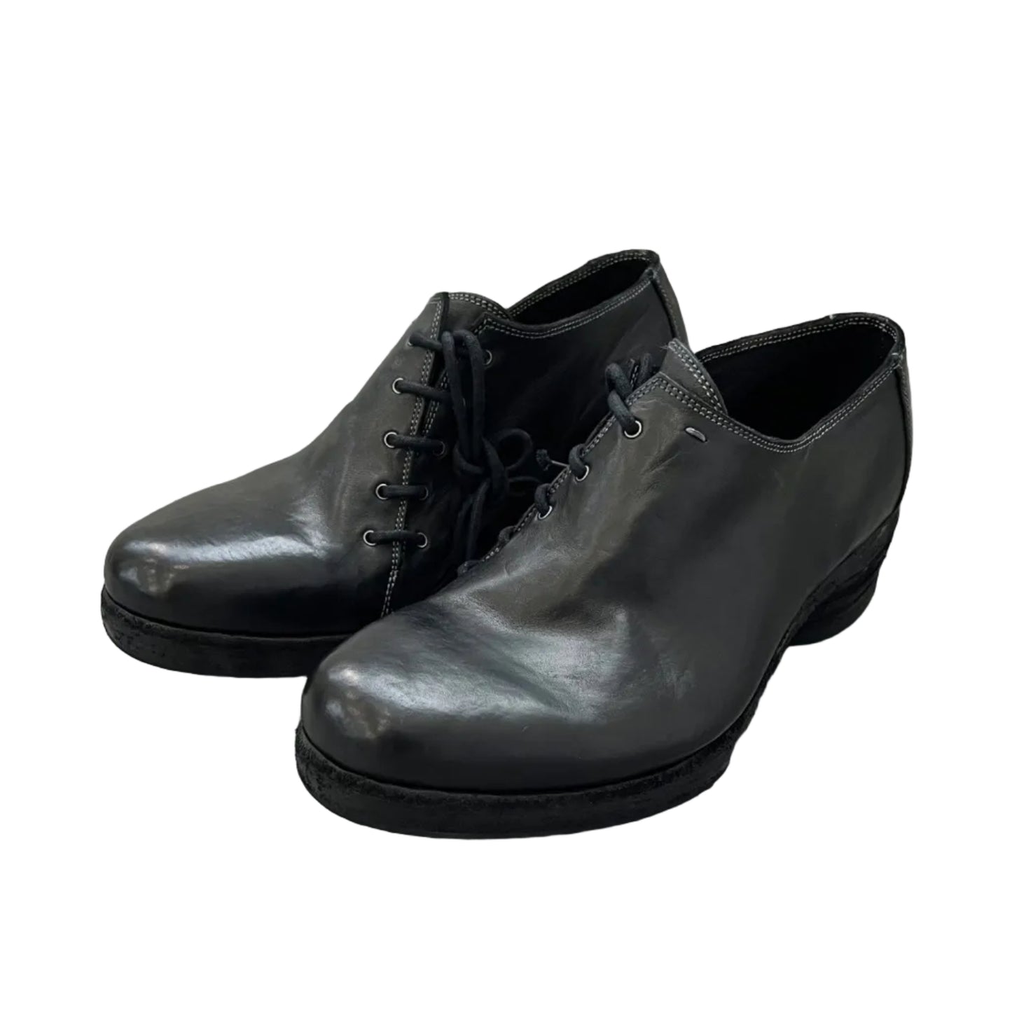 Washed distressed derby artisan leather shoes