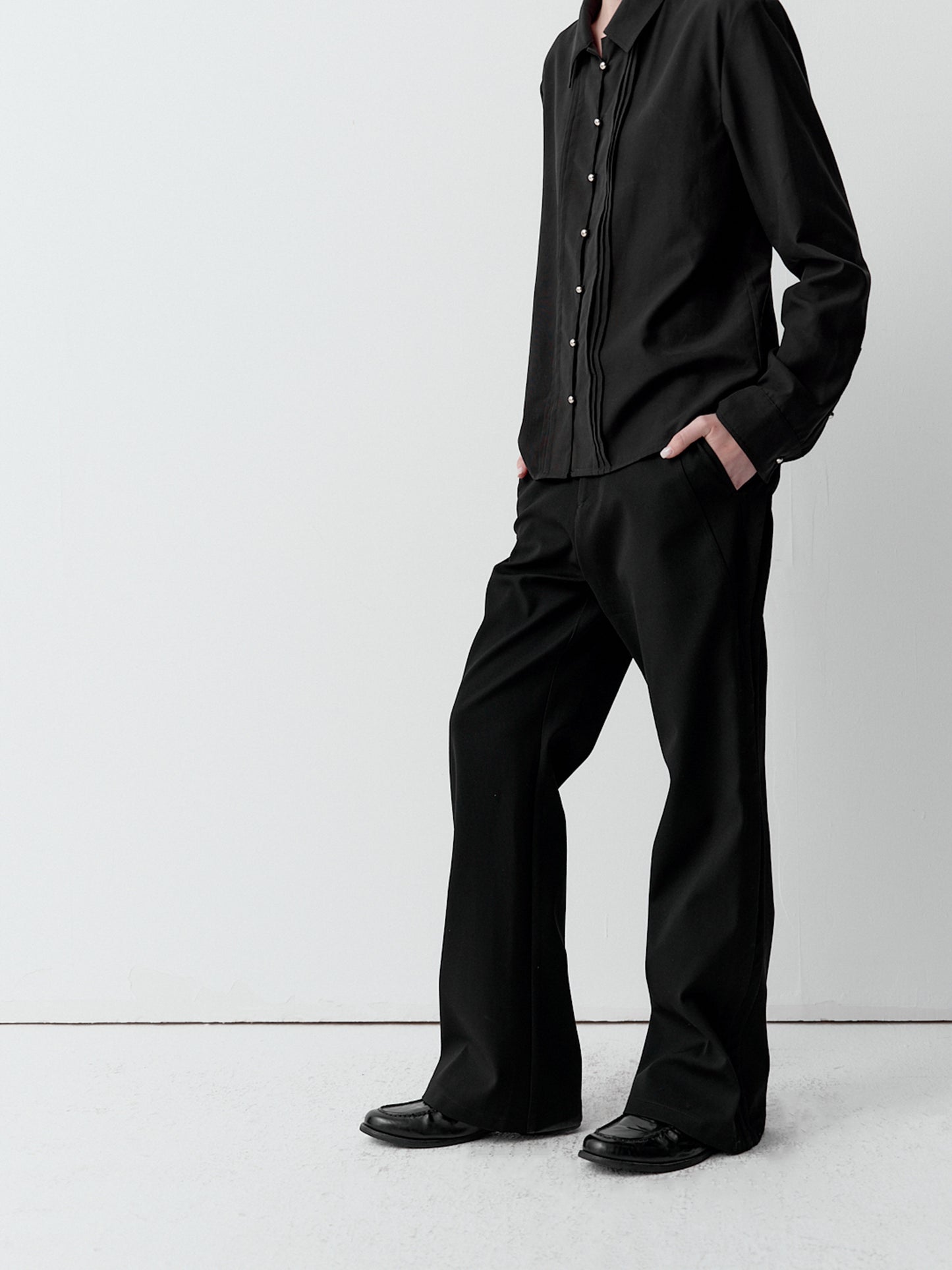 Curved multi-layer boot trousers