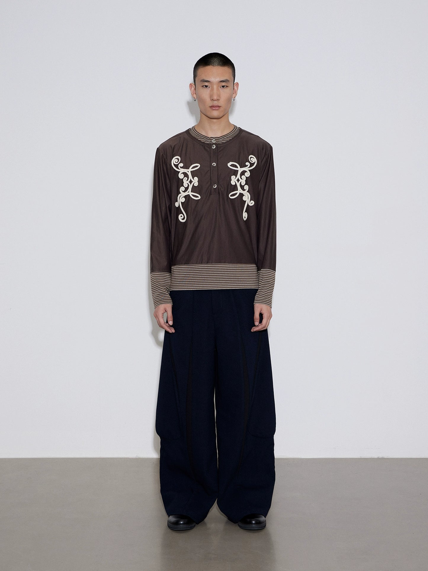 Stripe Fake layered Long Sleeve vintage embroidered T-shirt