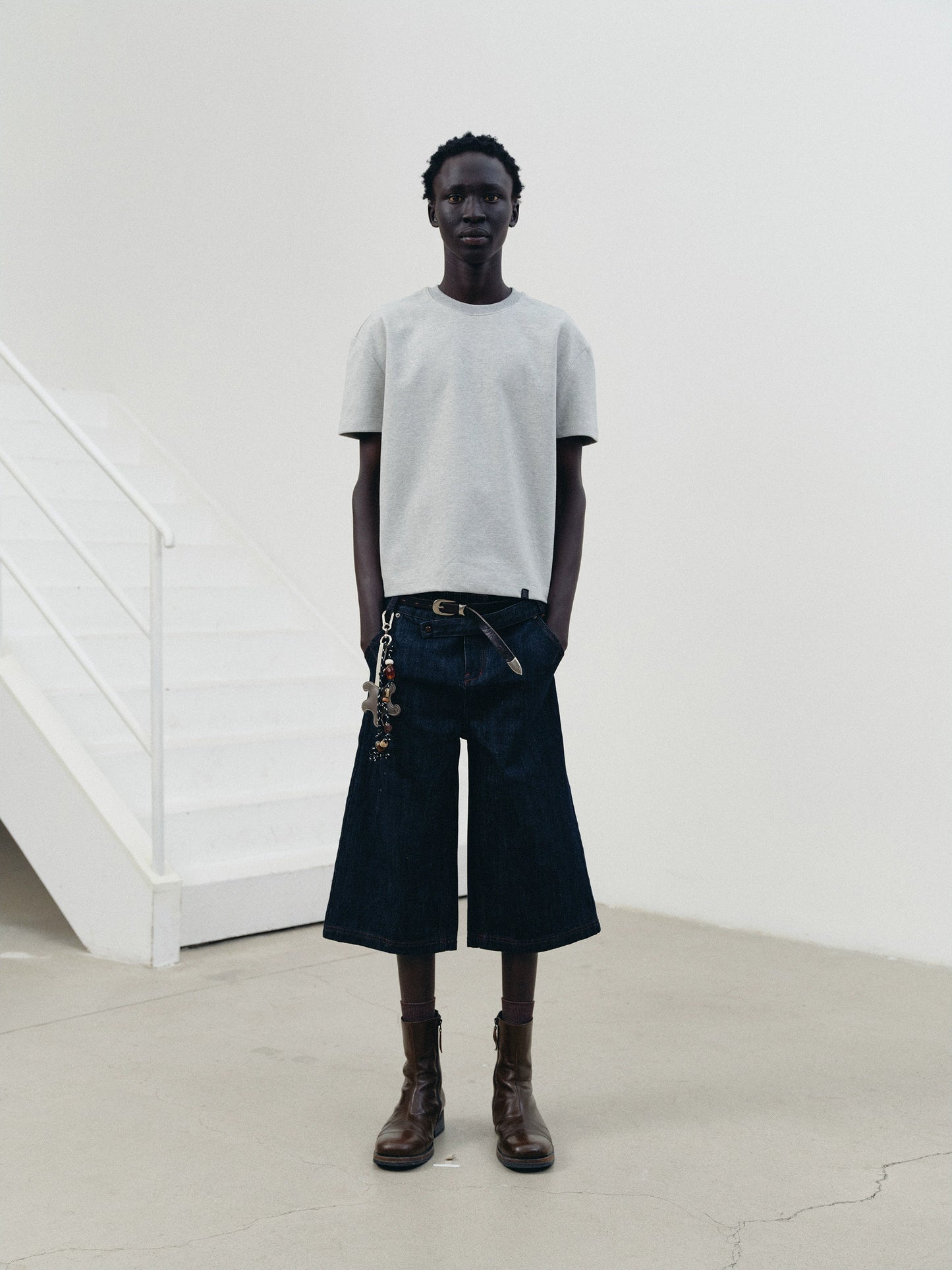 Jewel Belt Cow Straight-leg Jorts
