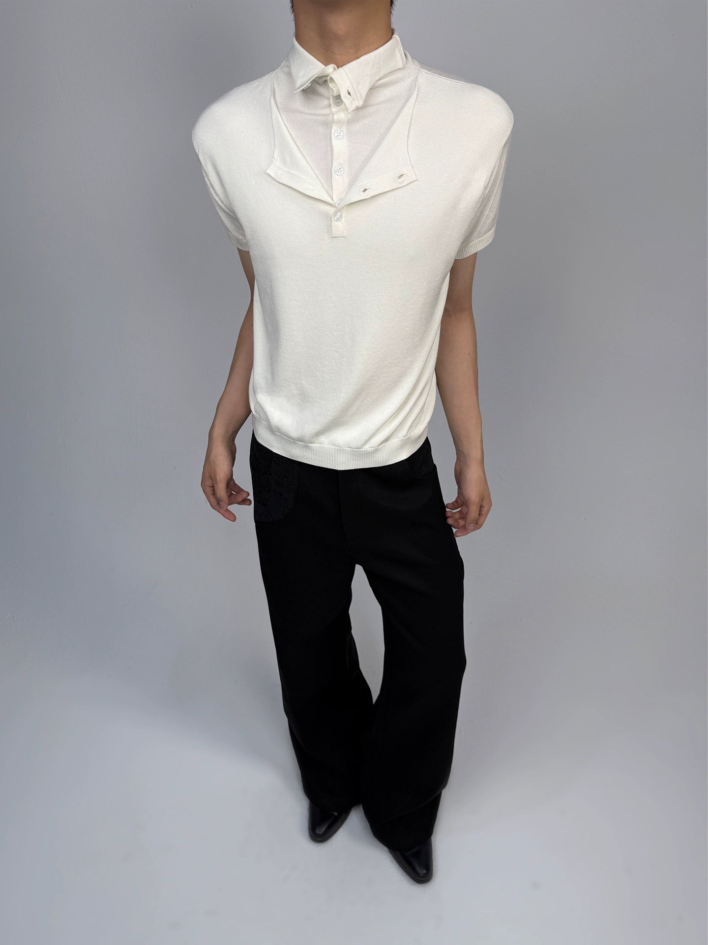 "Accumulation" layered collar Short Sleeve T-Shirt