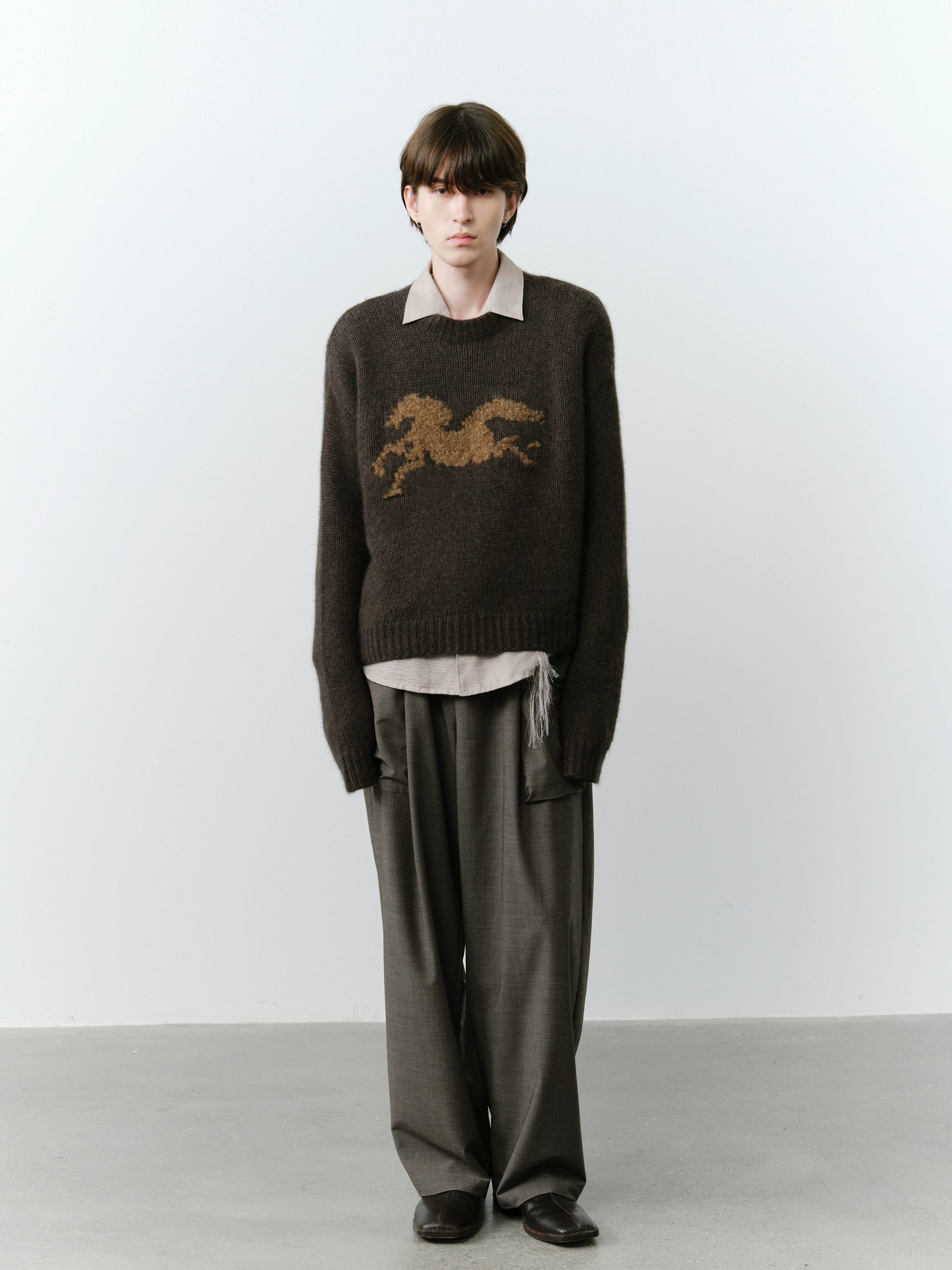 Cunky Stitch Pony Crew neck Knit