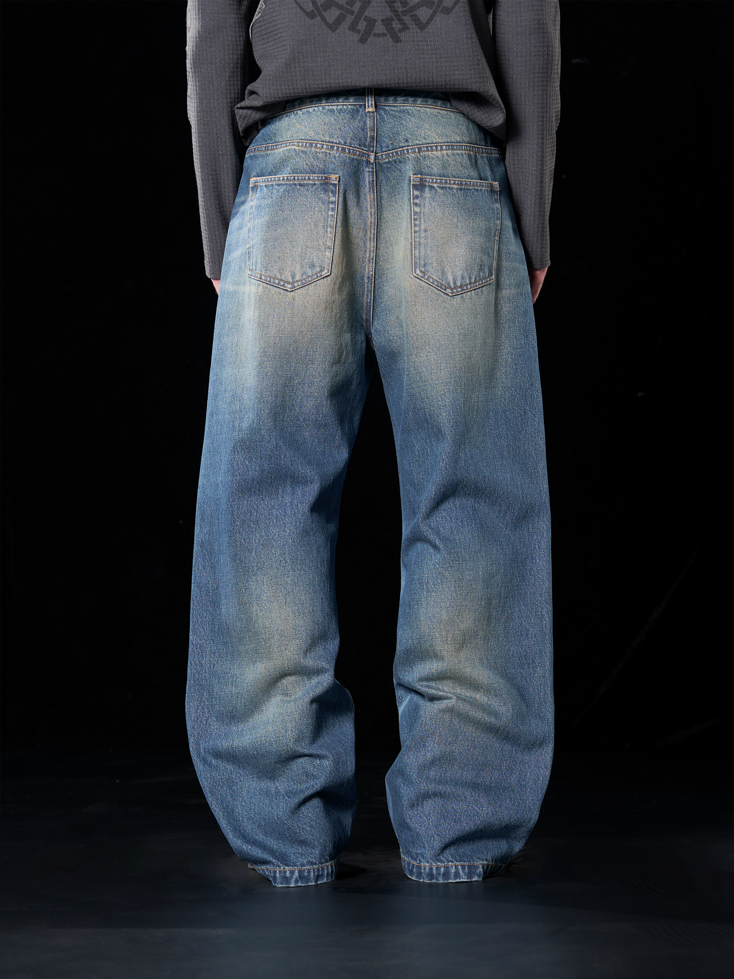washed baggy studs Jeans