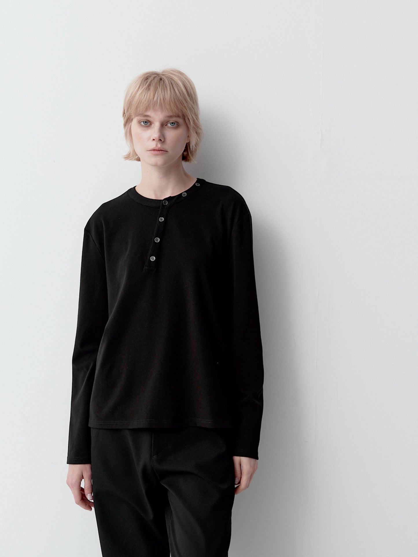 Henry collar asymmetrical long-sleeve T-shirt