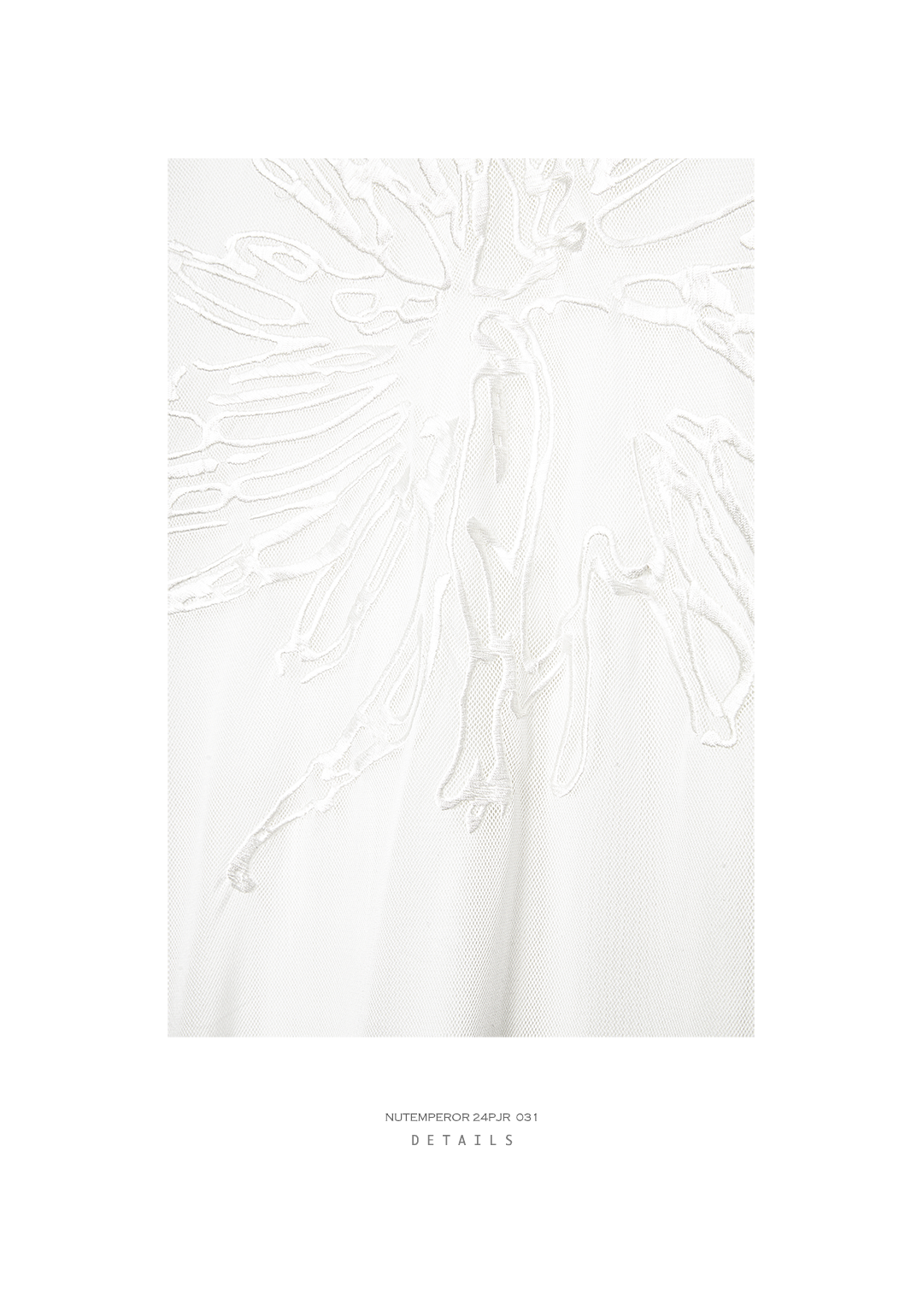 mesh embroidery double layer long-sleeve t-shirt