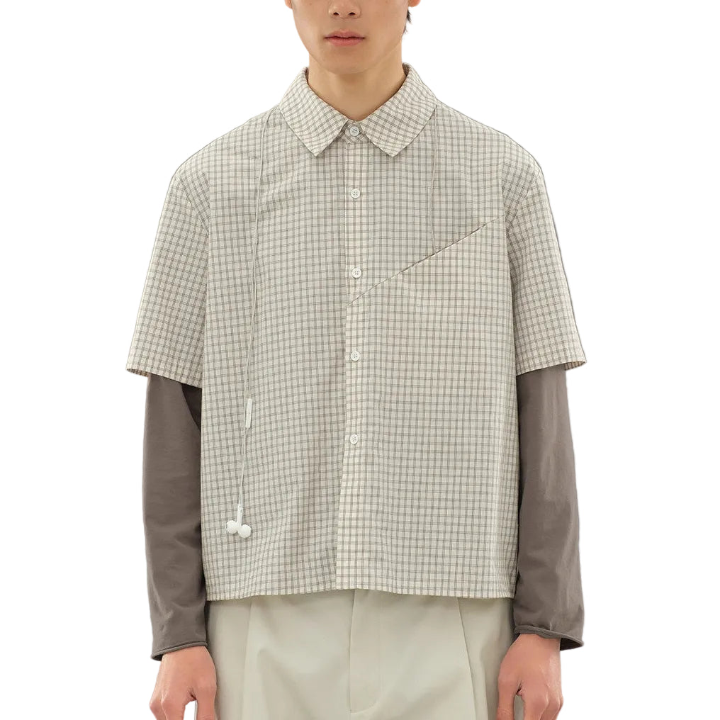Plaid short-sleeved shirt