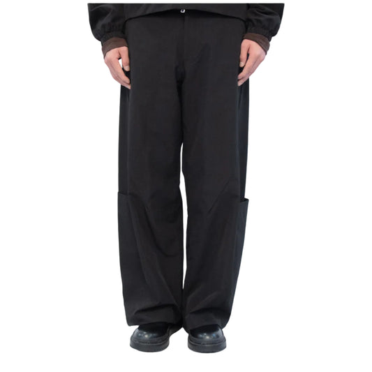 Split-cut patch pockets straight-leg trousers