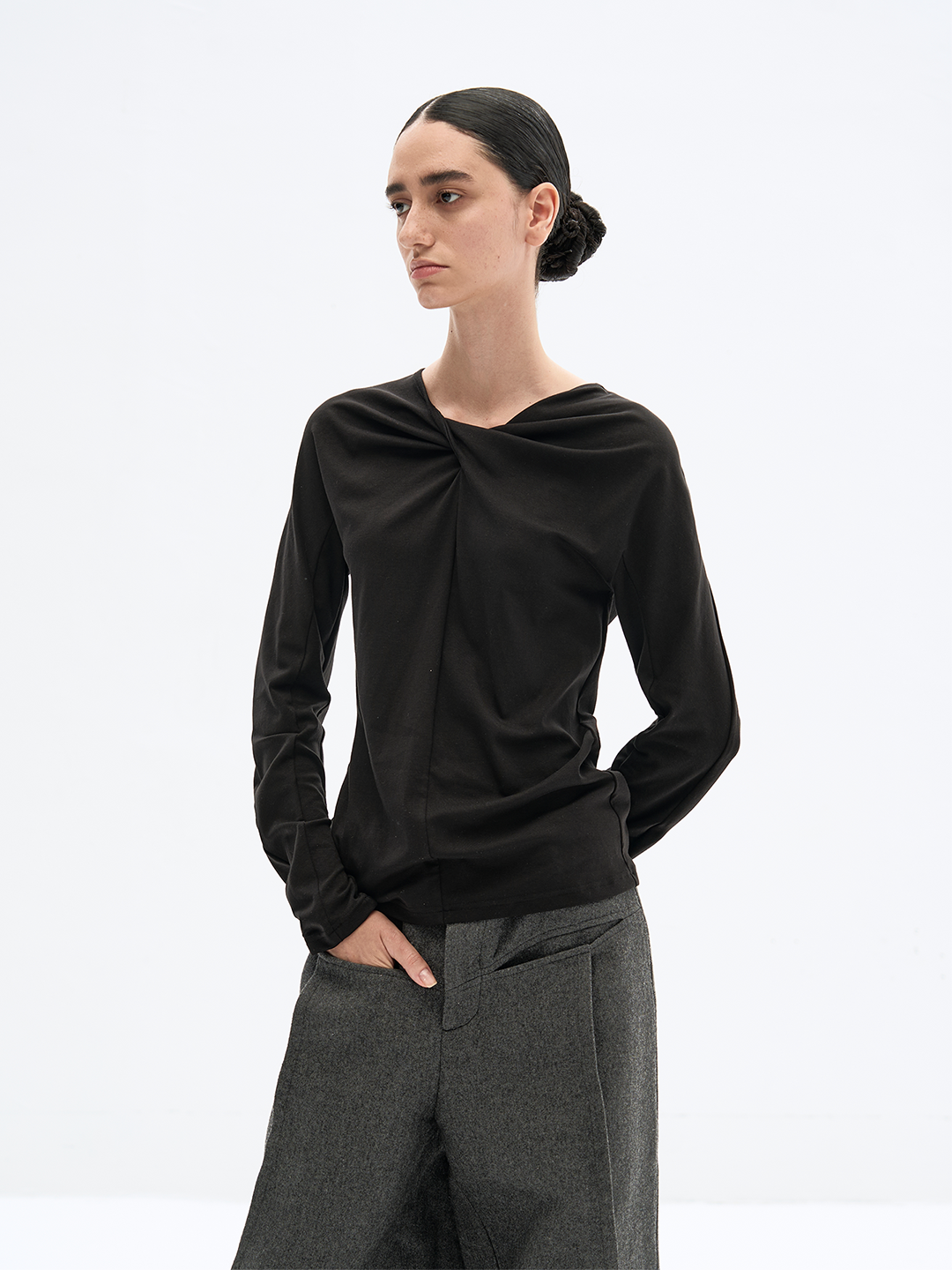 Knot braided long sleeve T-shirt