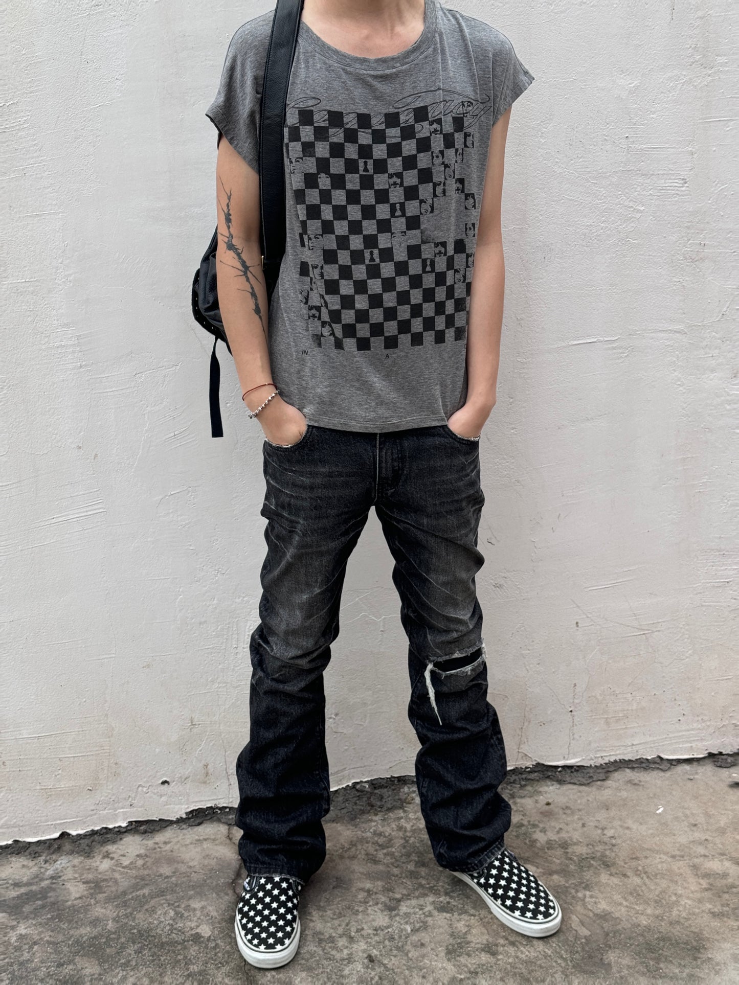 Vintage destroy skinny studded jeans