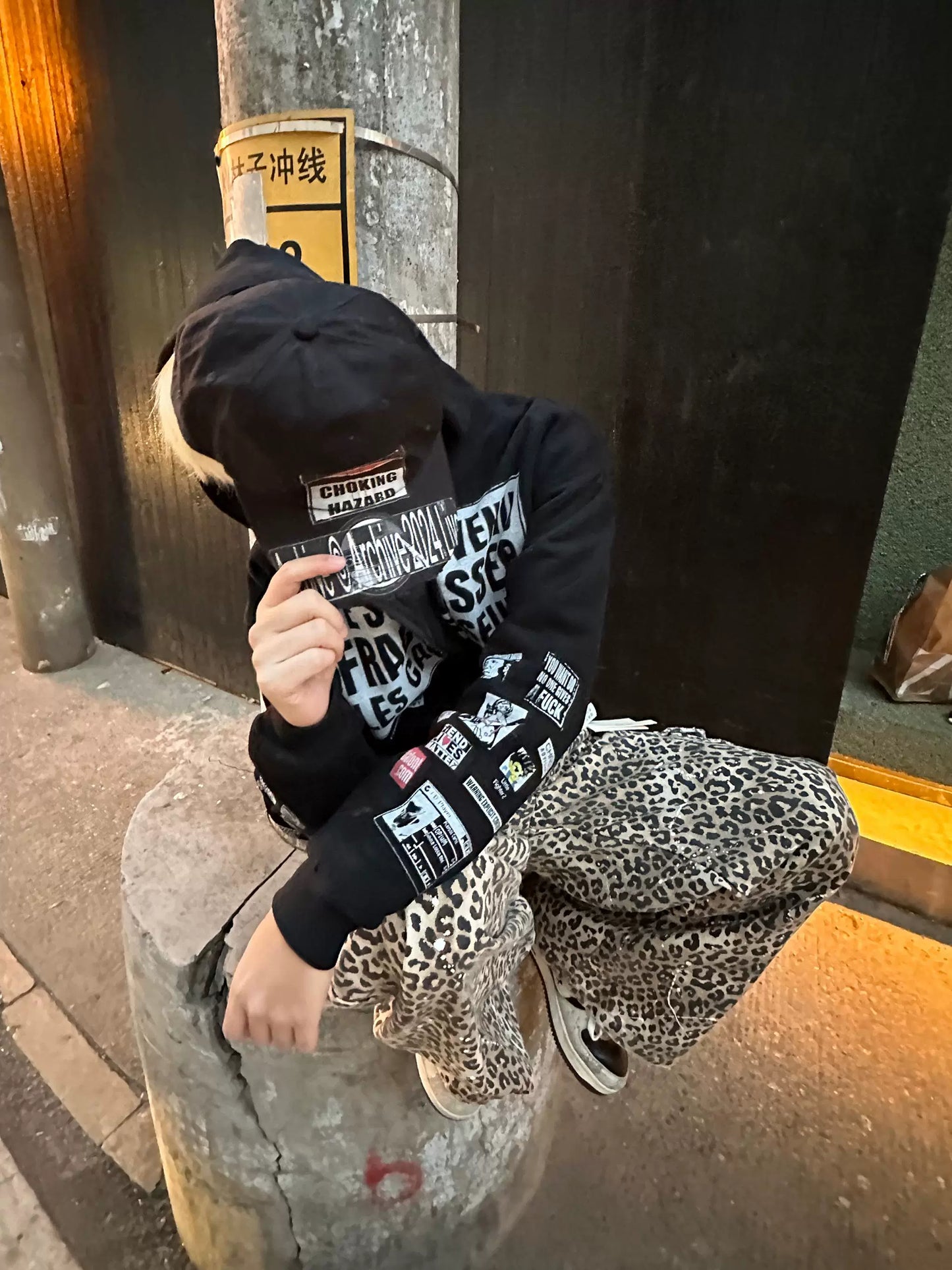 CSONLINEllc Sticker Distressed Print Fleece Heavy Zip Hoodie