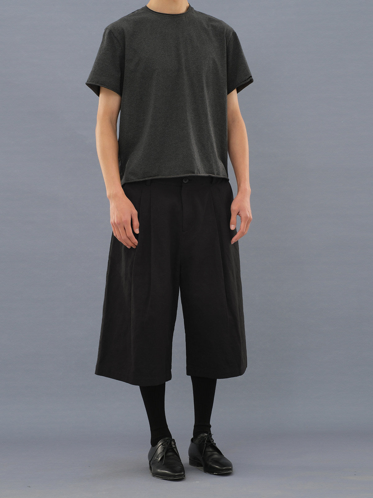 Linen blend cropped shorts