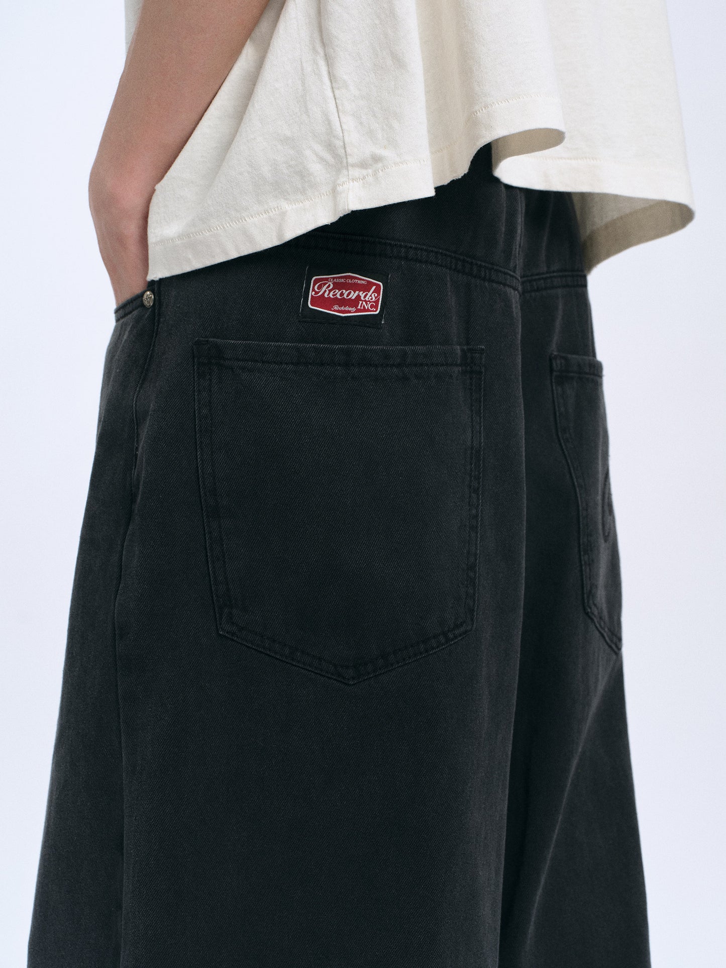 Deep crotch wide-leg jeans