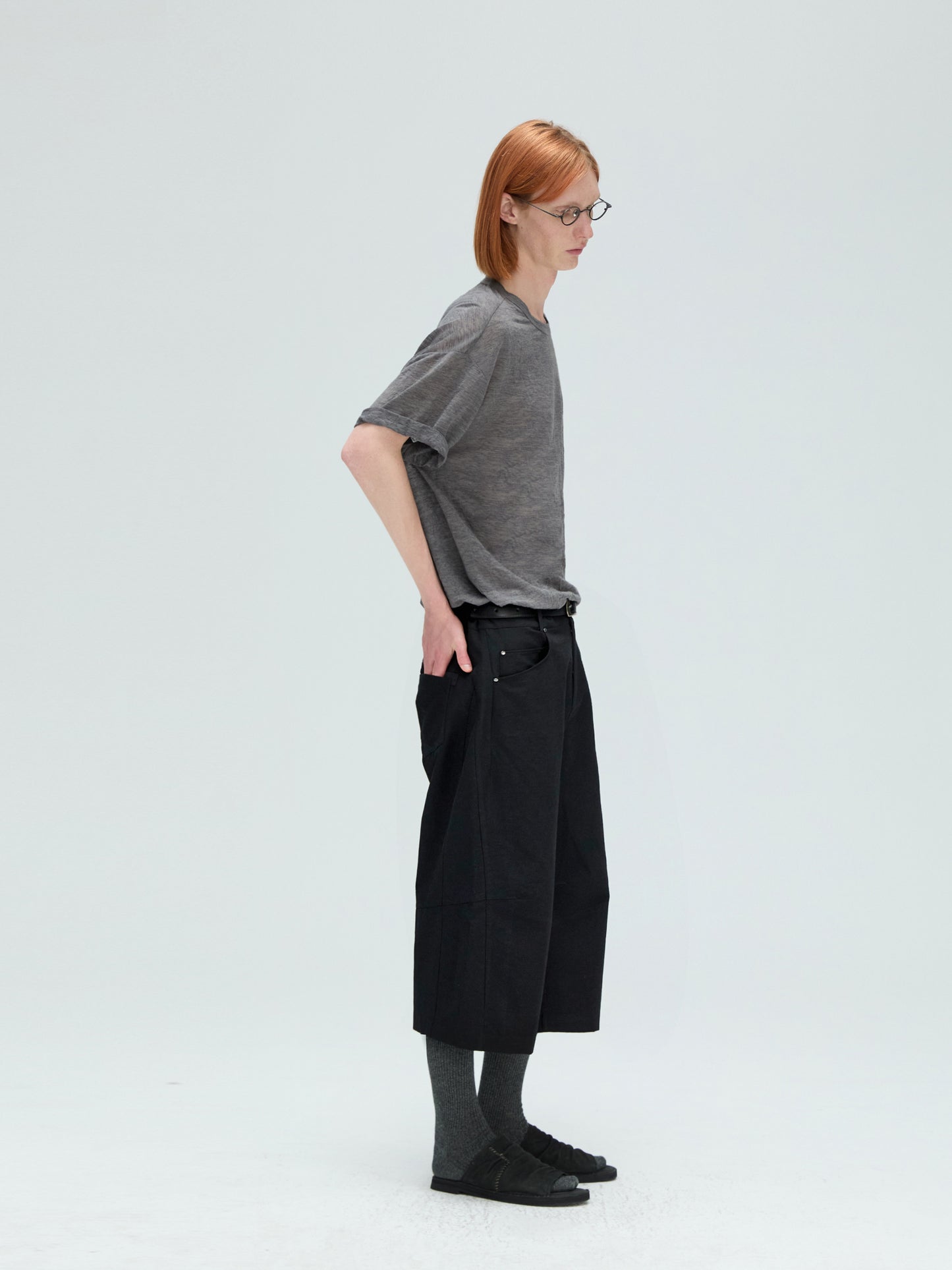 Straight-leg cropped shorts