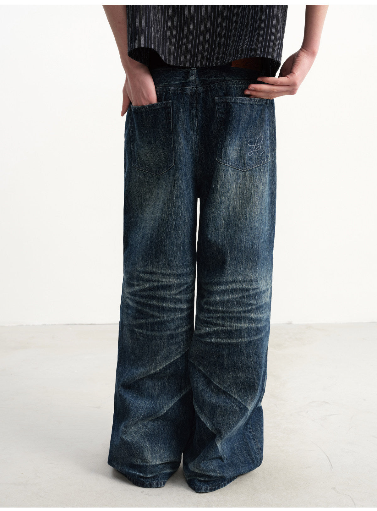 3D pressed pleats washed Jeans
