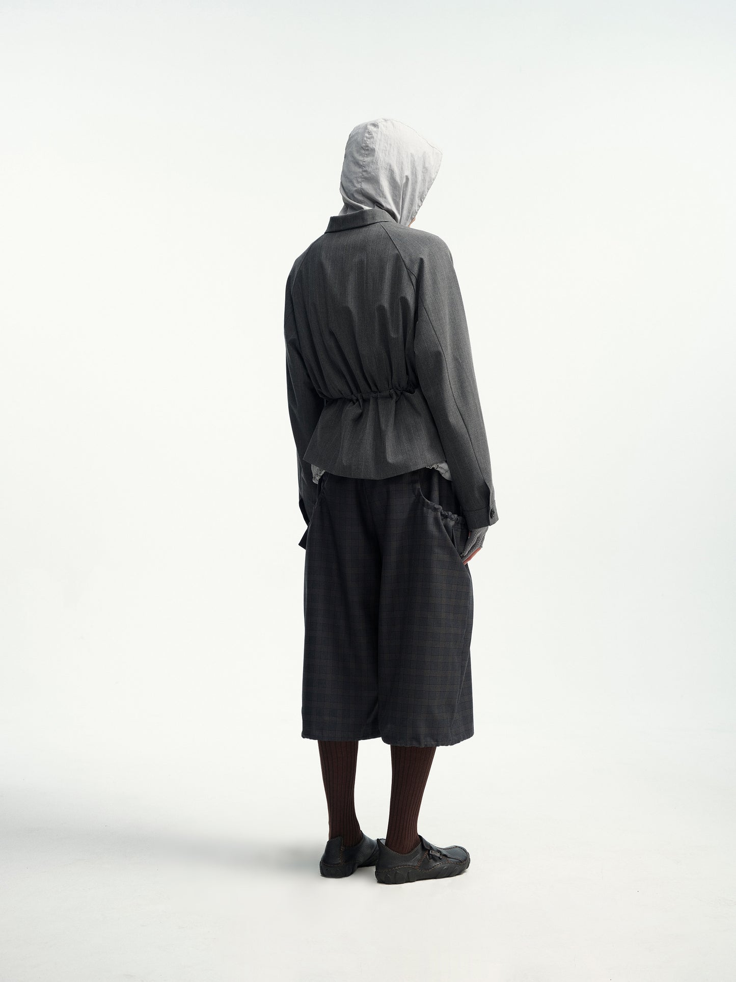 Contraction Drawstring Pocket Capri Pants