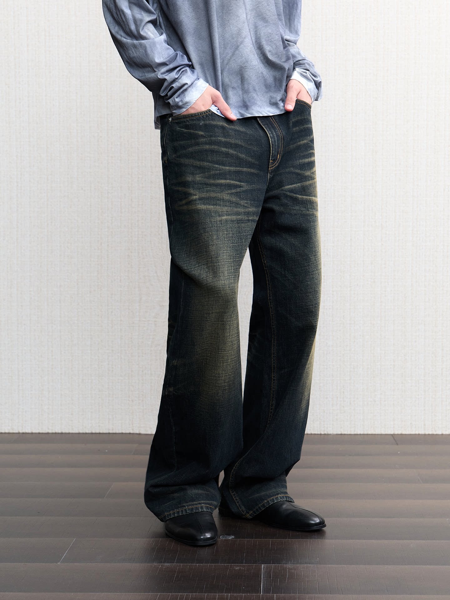Vintage washed jeans