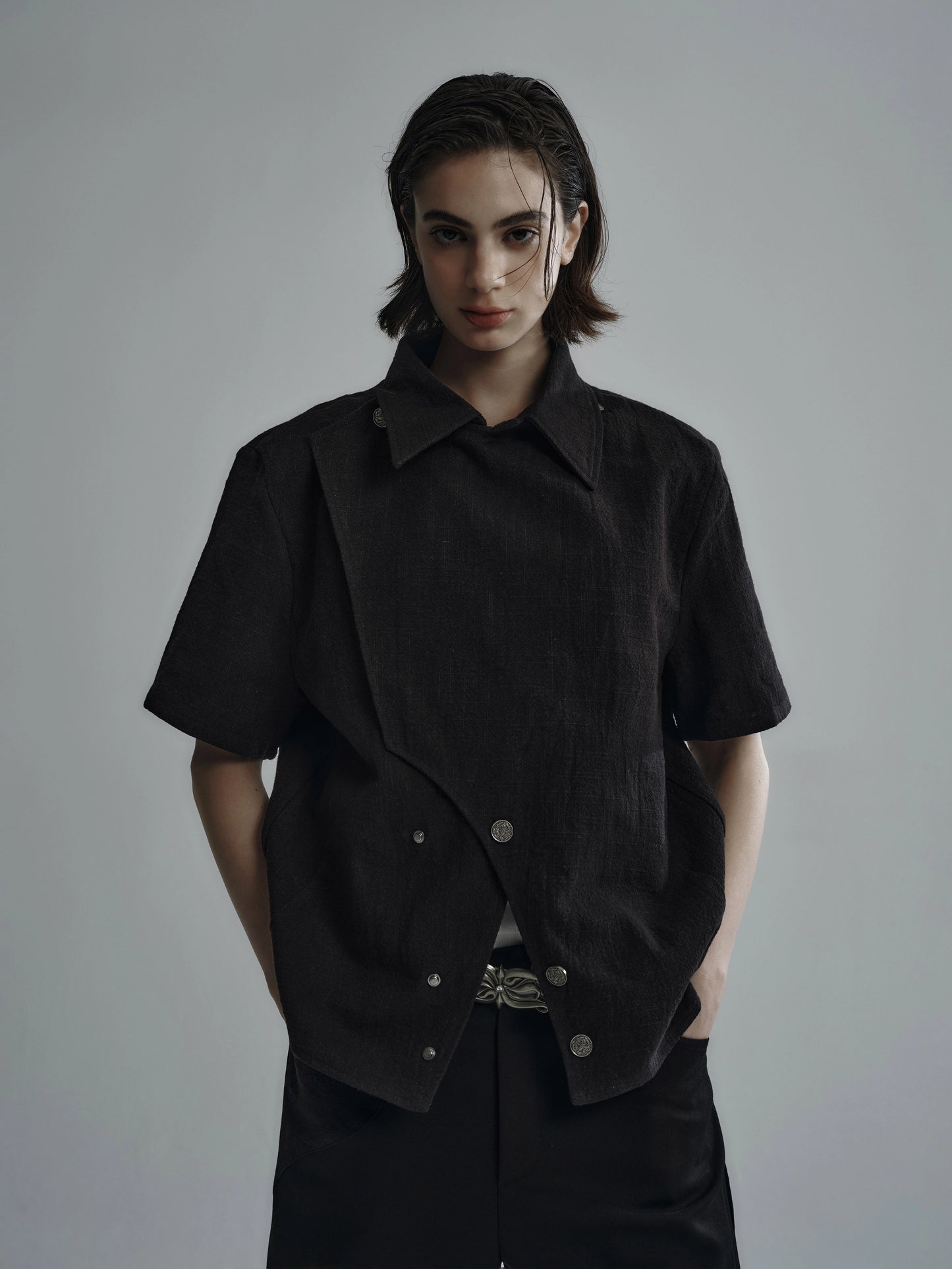 "Accumulation" linen multi-form short-sleeve shirt