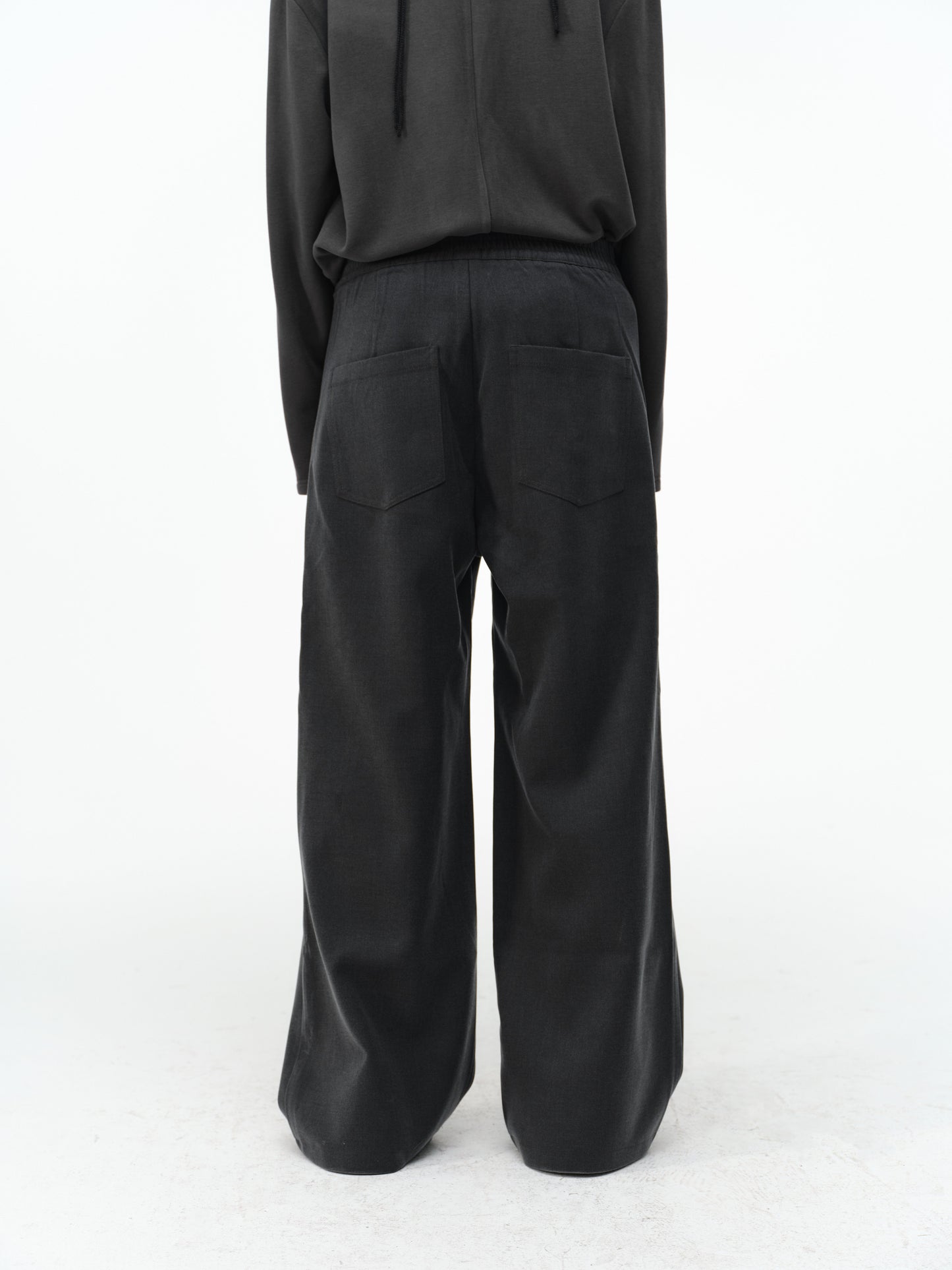 Wide-leg button trousers