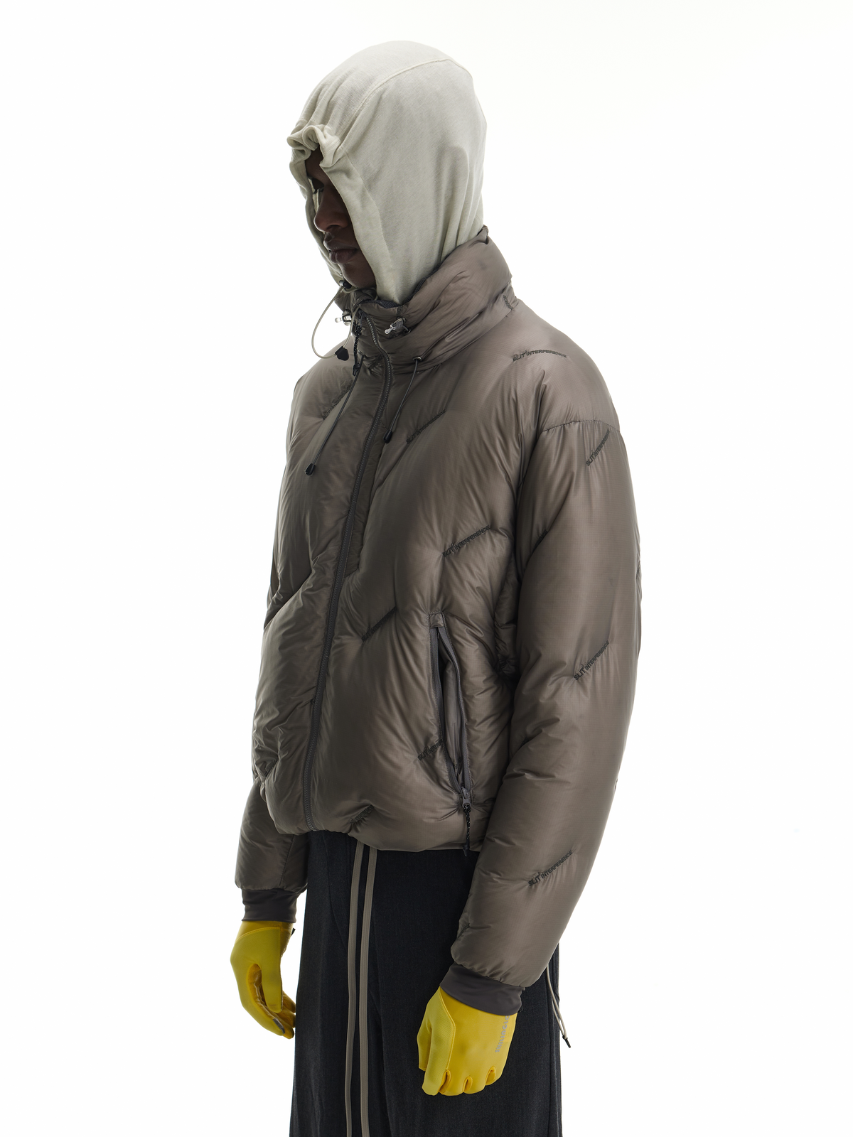 Embroidered lightweight down jacket