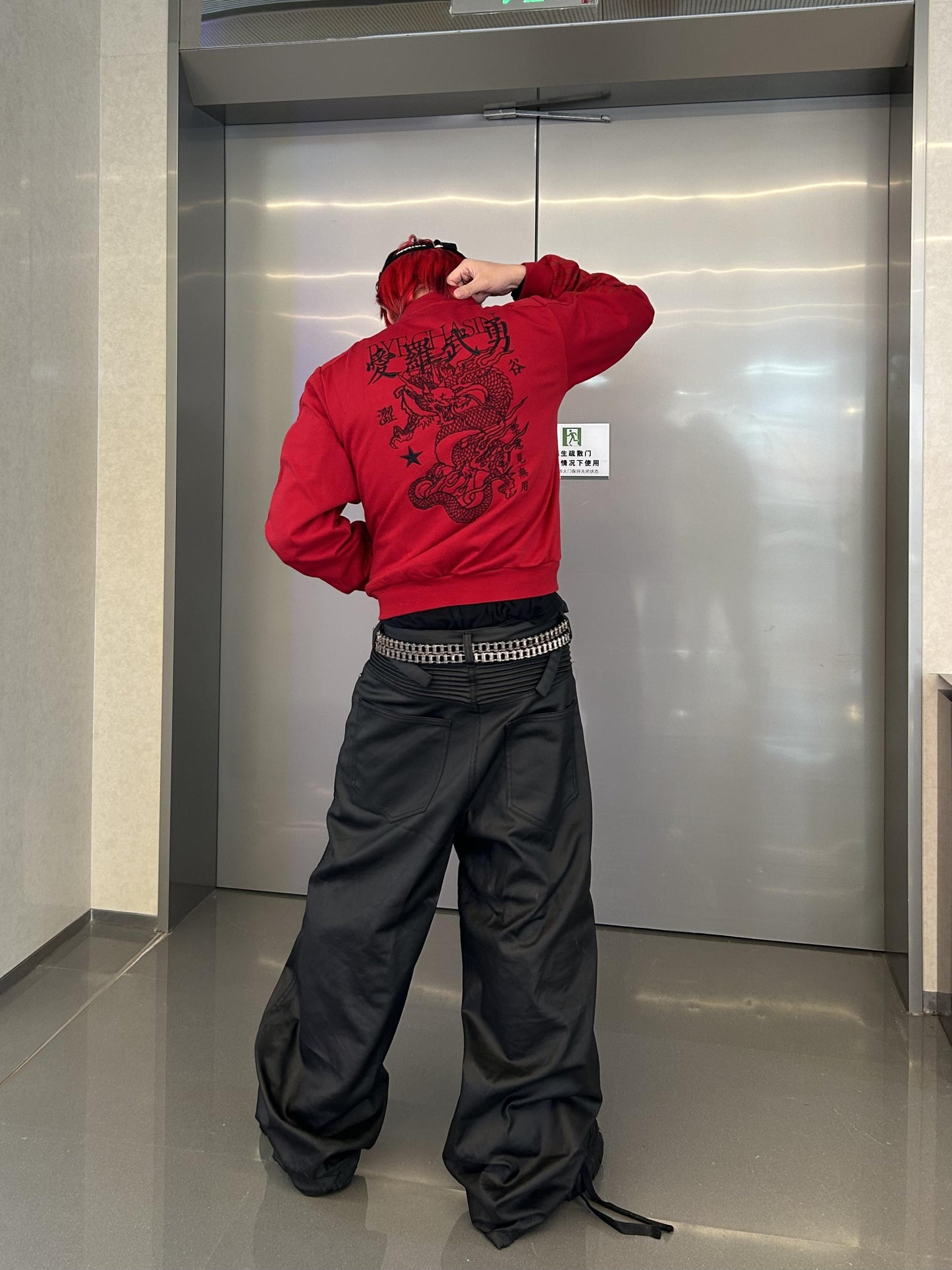 'KANJI' EMBROIDERY SLIM SHORT SHOULDER PAD SWEATSHIRT JACKET