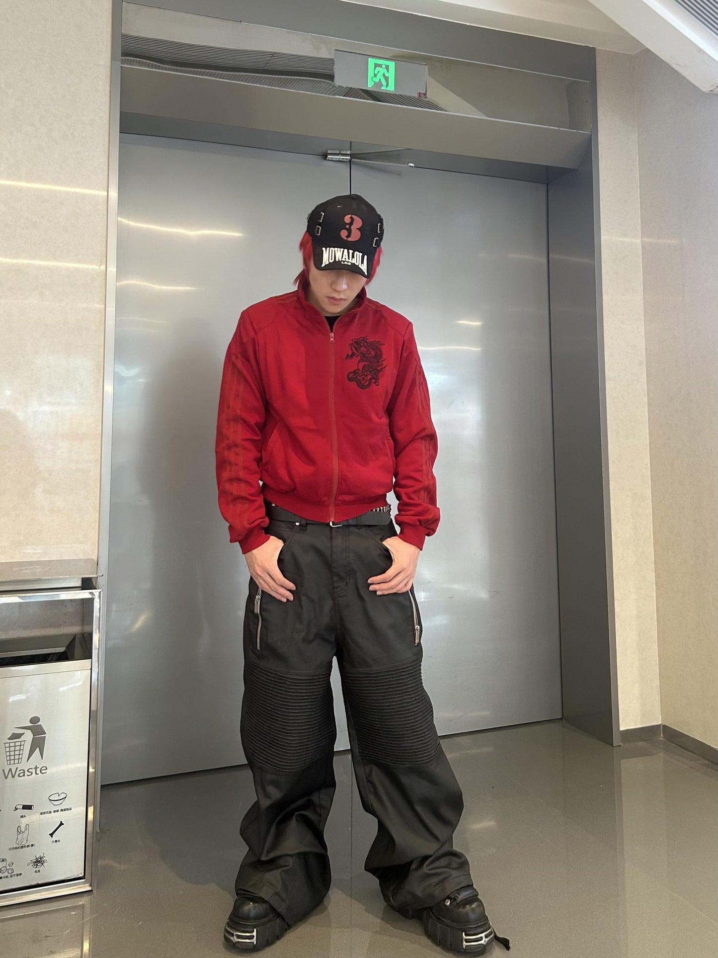 'KANJI' EMBROIDERY SLIM SHORT SHOULDER PAD SWEATSHIRT JACKET