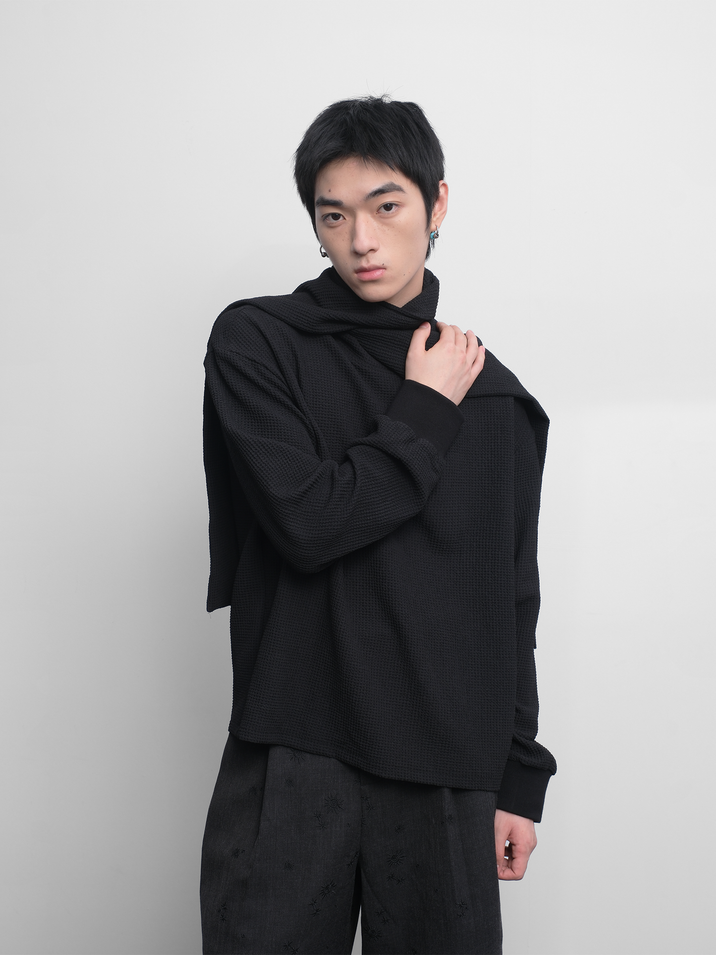 Scarf Detachable Sweatshirt