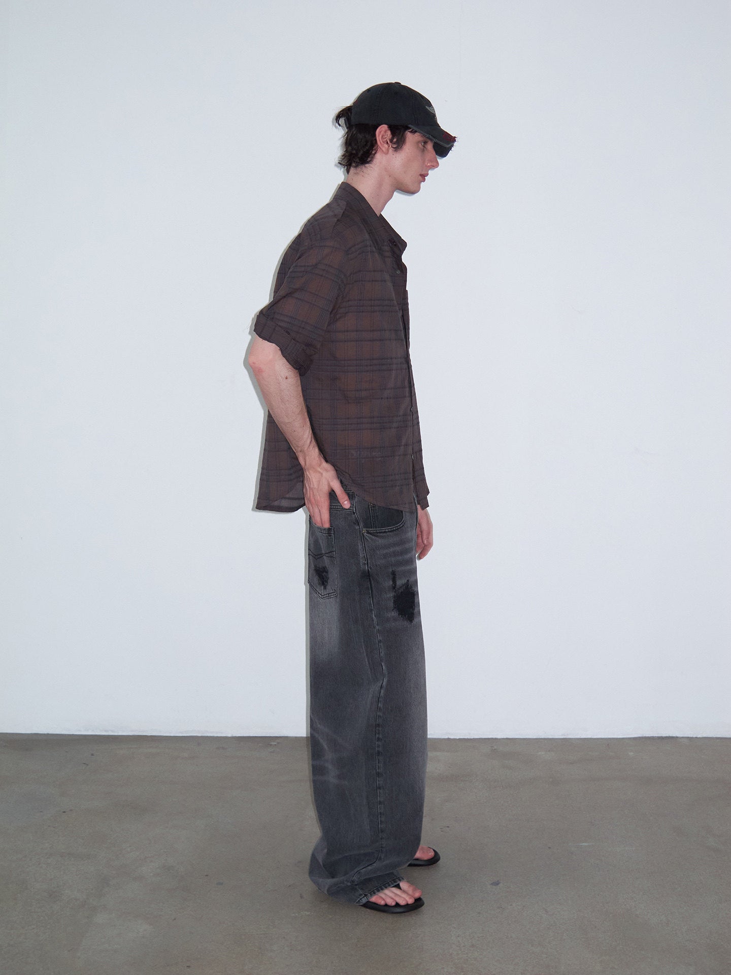 Delivery Plaid Rolled Sleeve Shirt