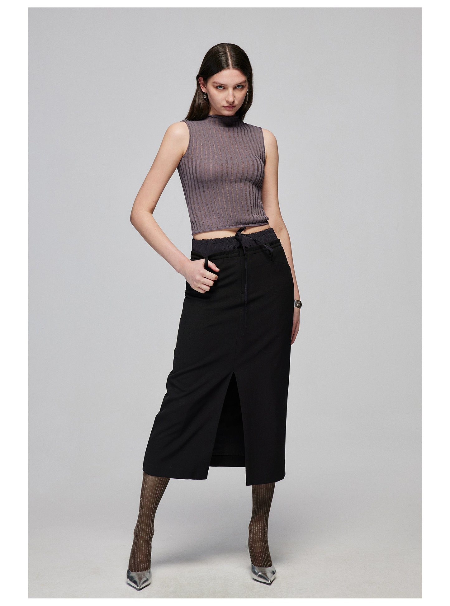 Rolled-edge knit vest