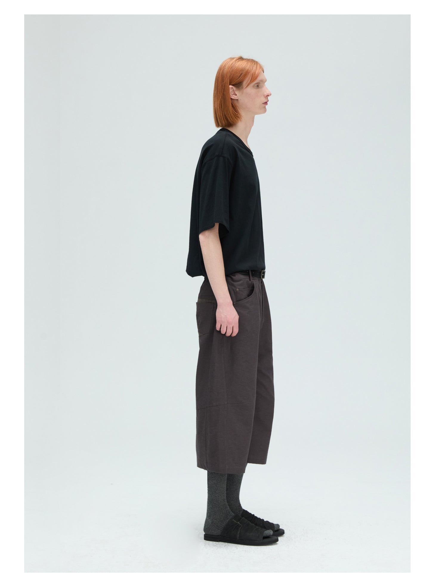 Straight-leg cropped shorts