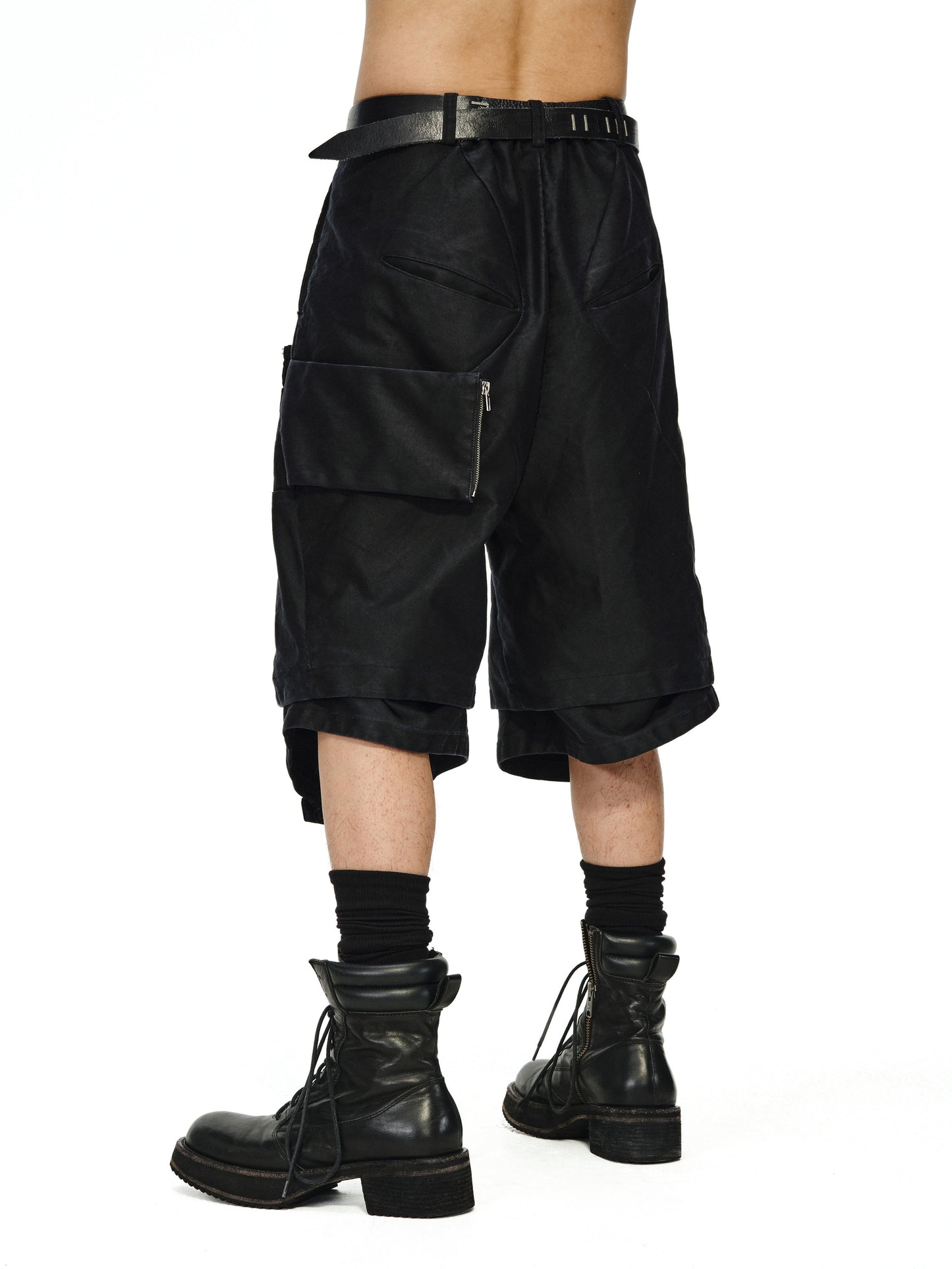 Swathe Pocket Double Layered Hem Shorts