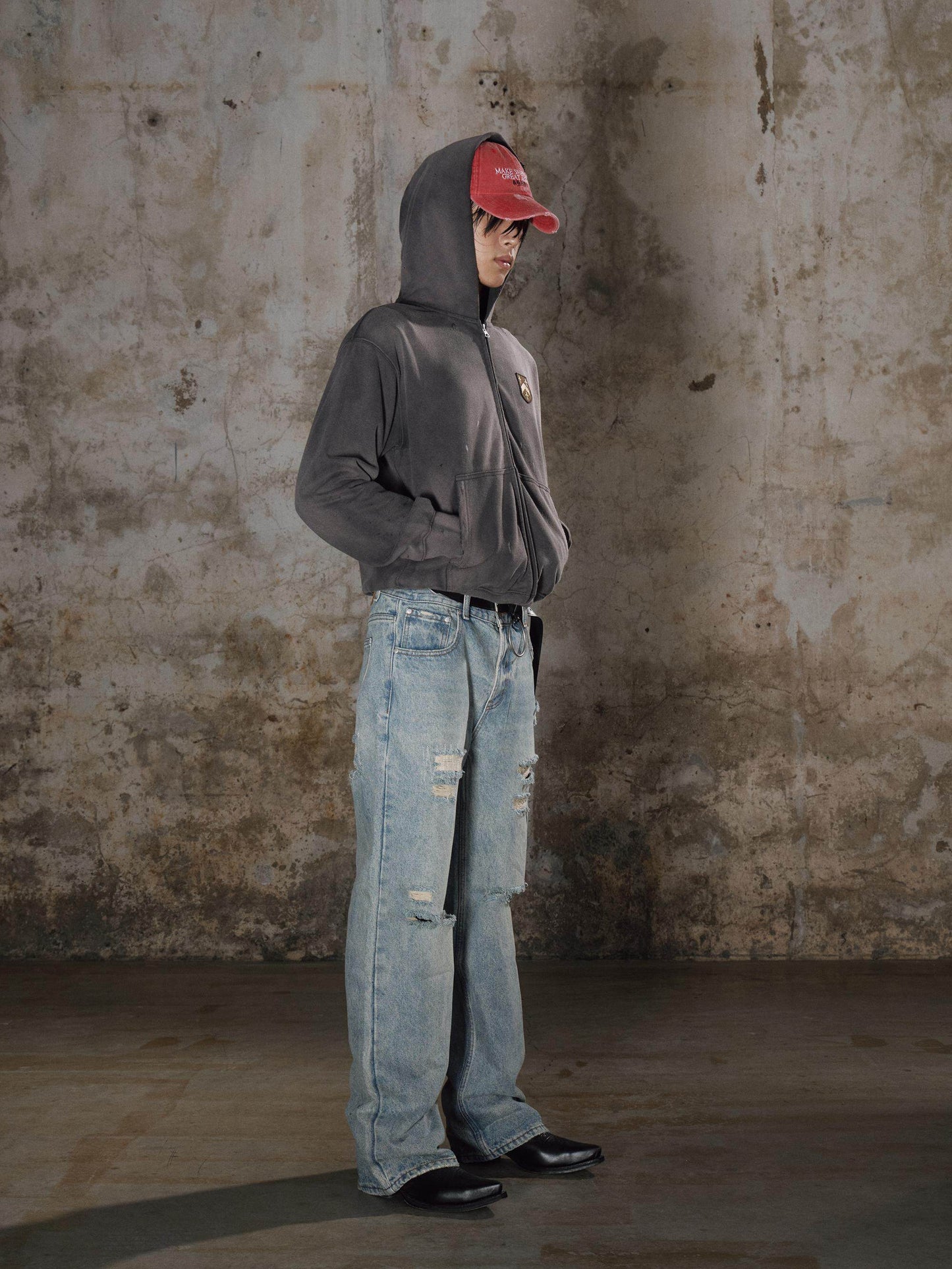 Roll Straight Ripped Patch Jeans