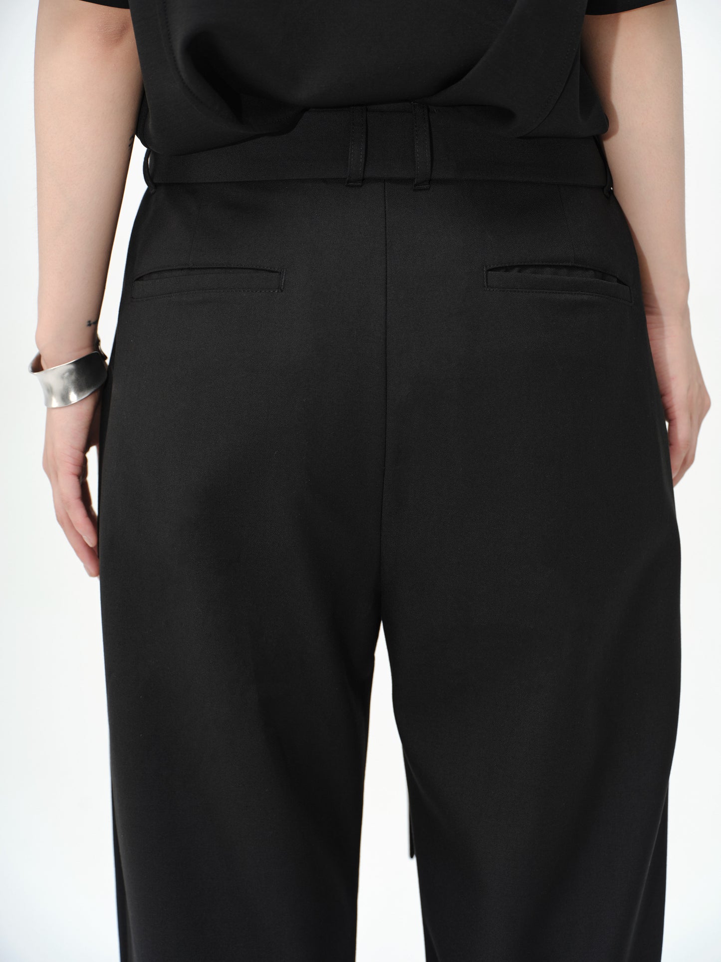 Sword-shaped trousers