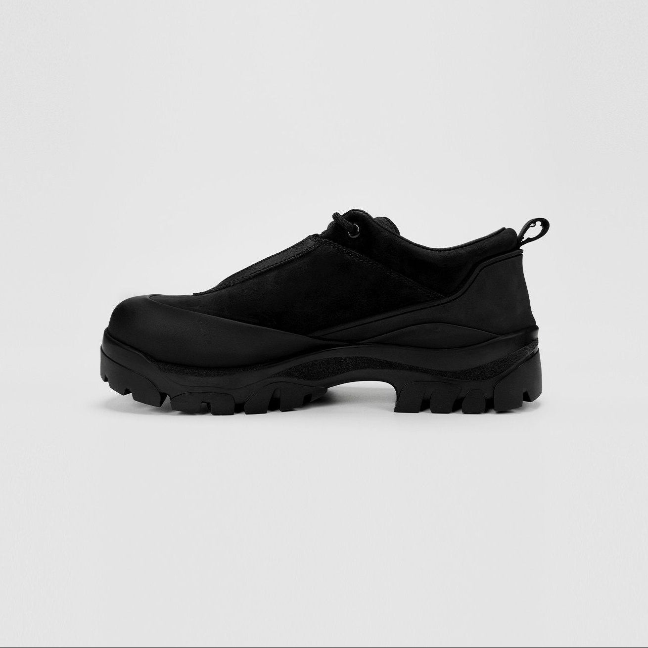 Streamline V-sole retro shoes