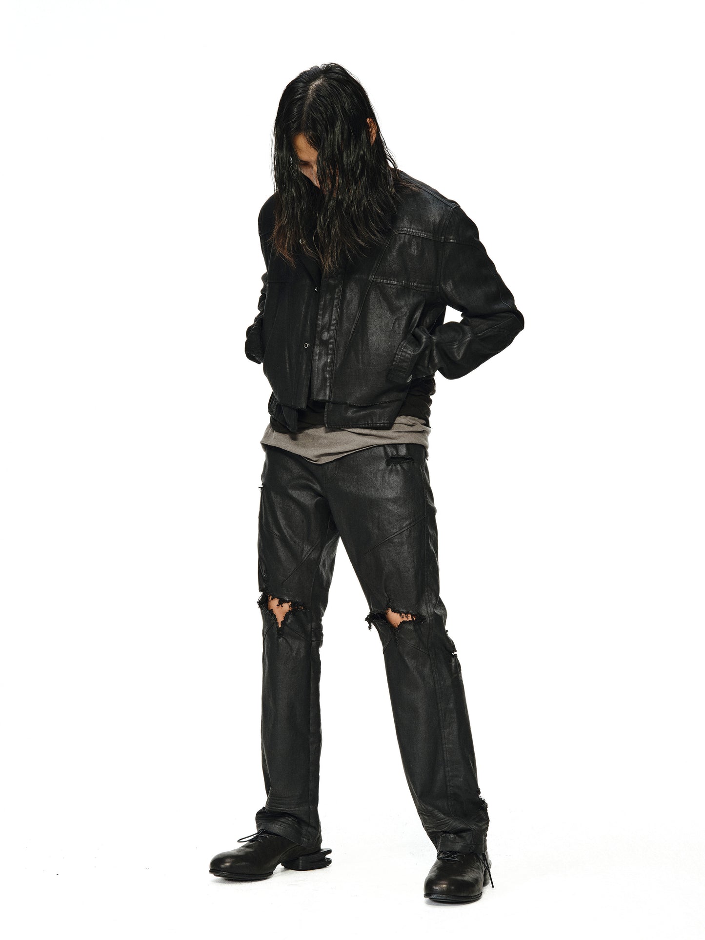 HEAVY RIPPED & ERODED KNEE STRAIGHT-LEG JEANS