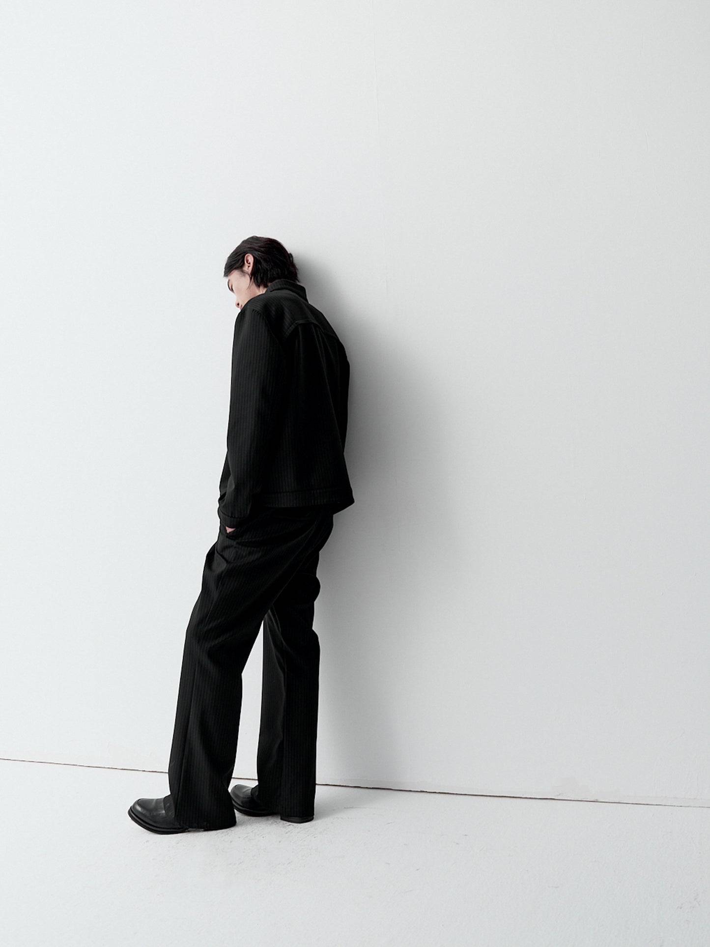 Curved placket striped jacket