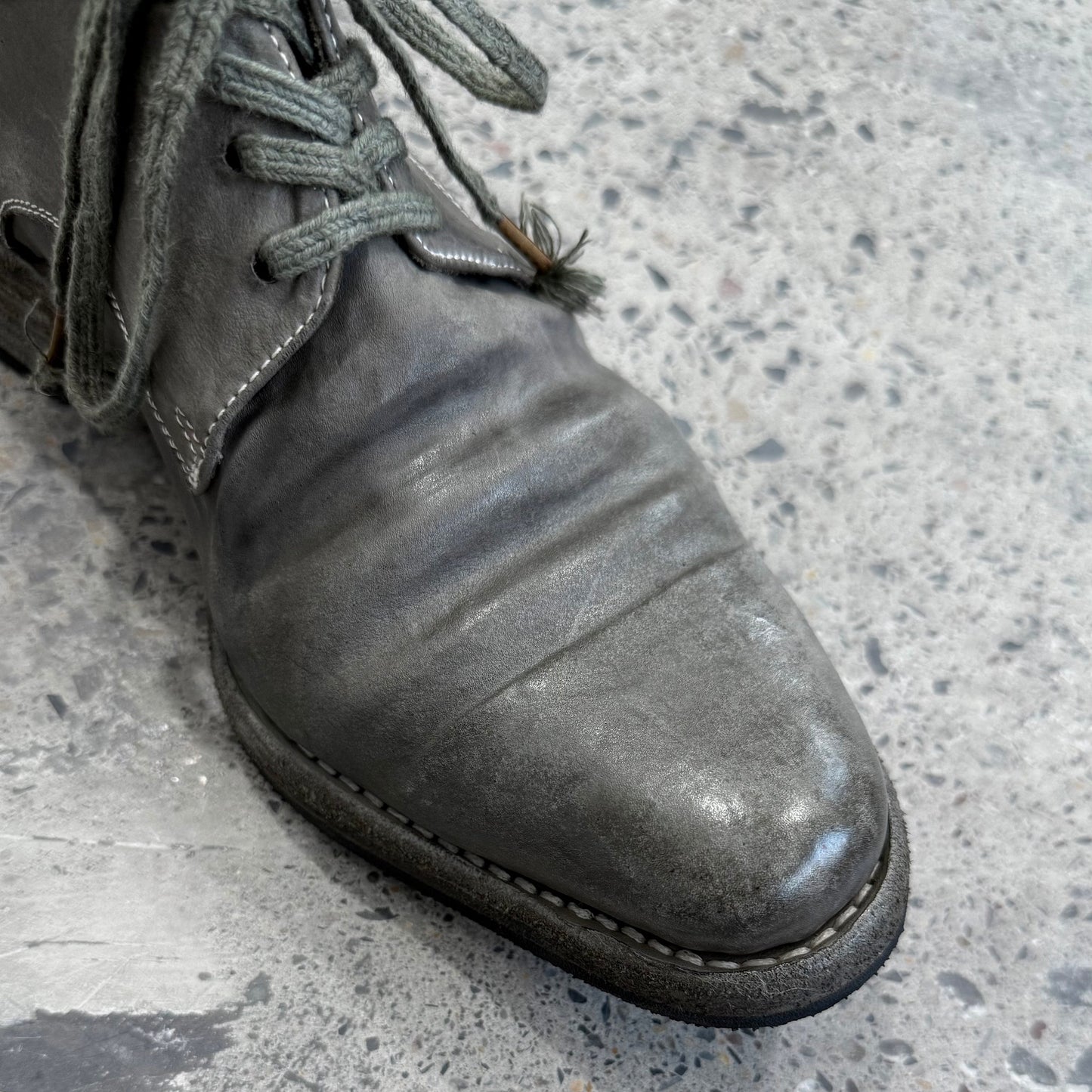 Washed craftsman derby leather shoes