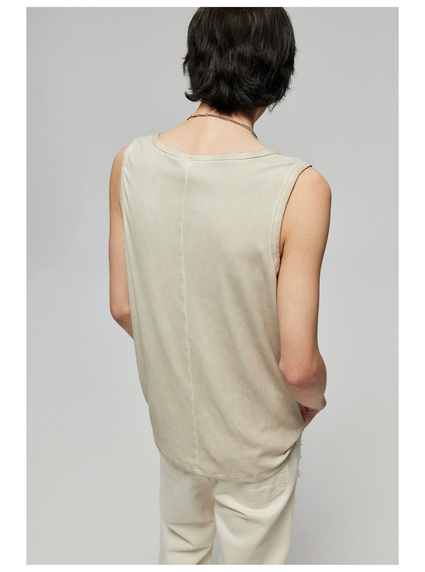 Rib-dye distressed crewneck vest