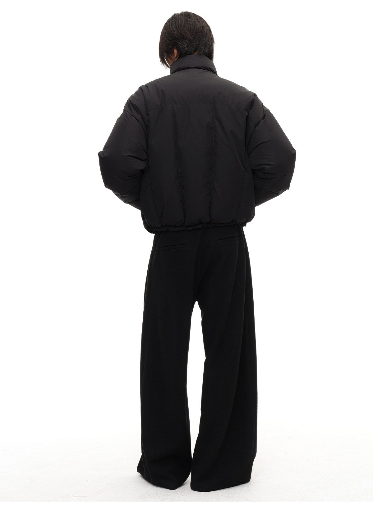 Curved zipper turtleneck down jacket