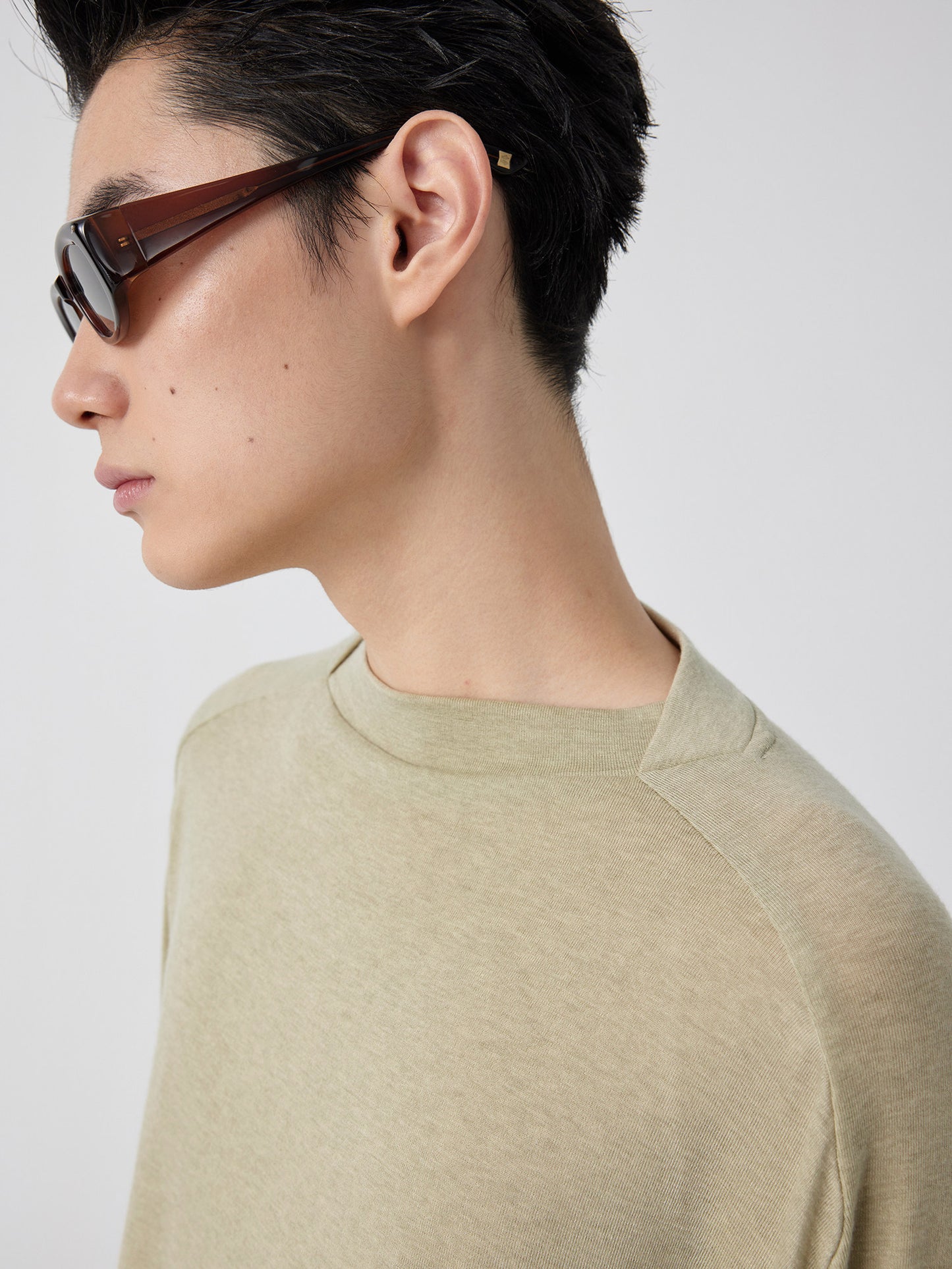 Straight Neck long-sleeved T-shirt