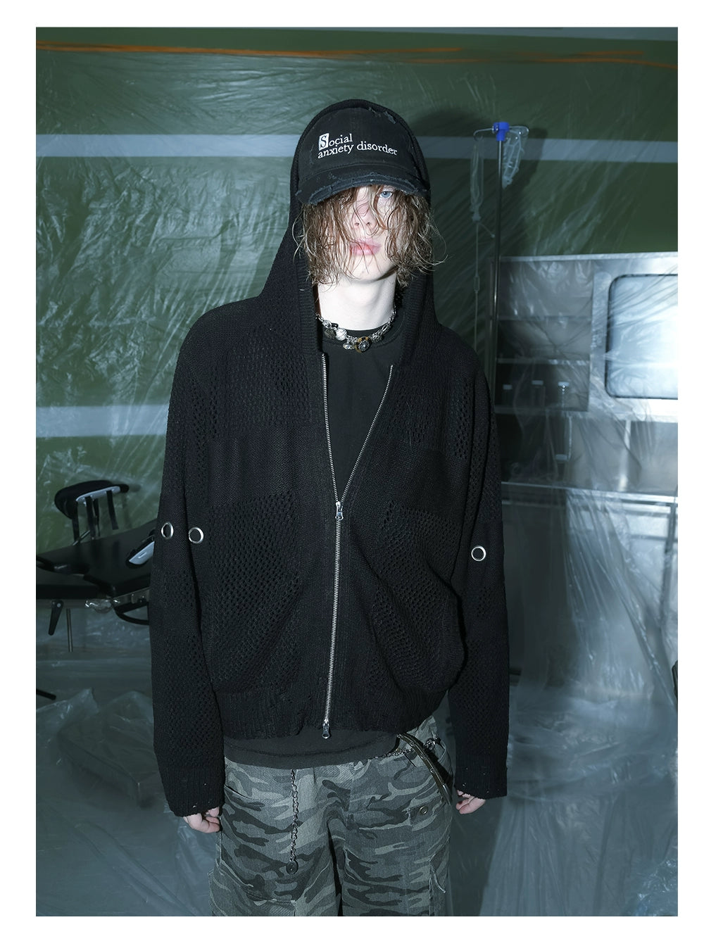 Cut-out Texture Hoodie