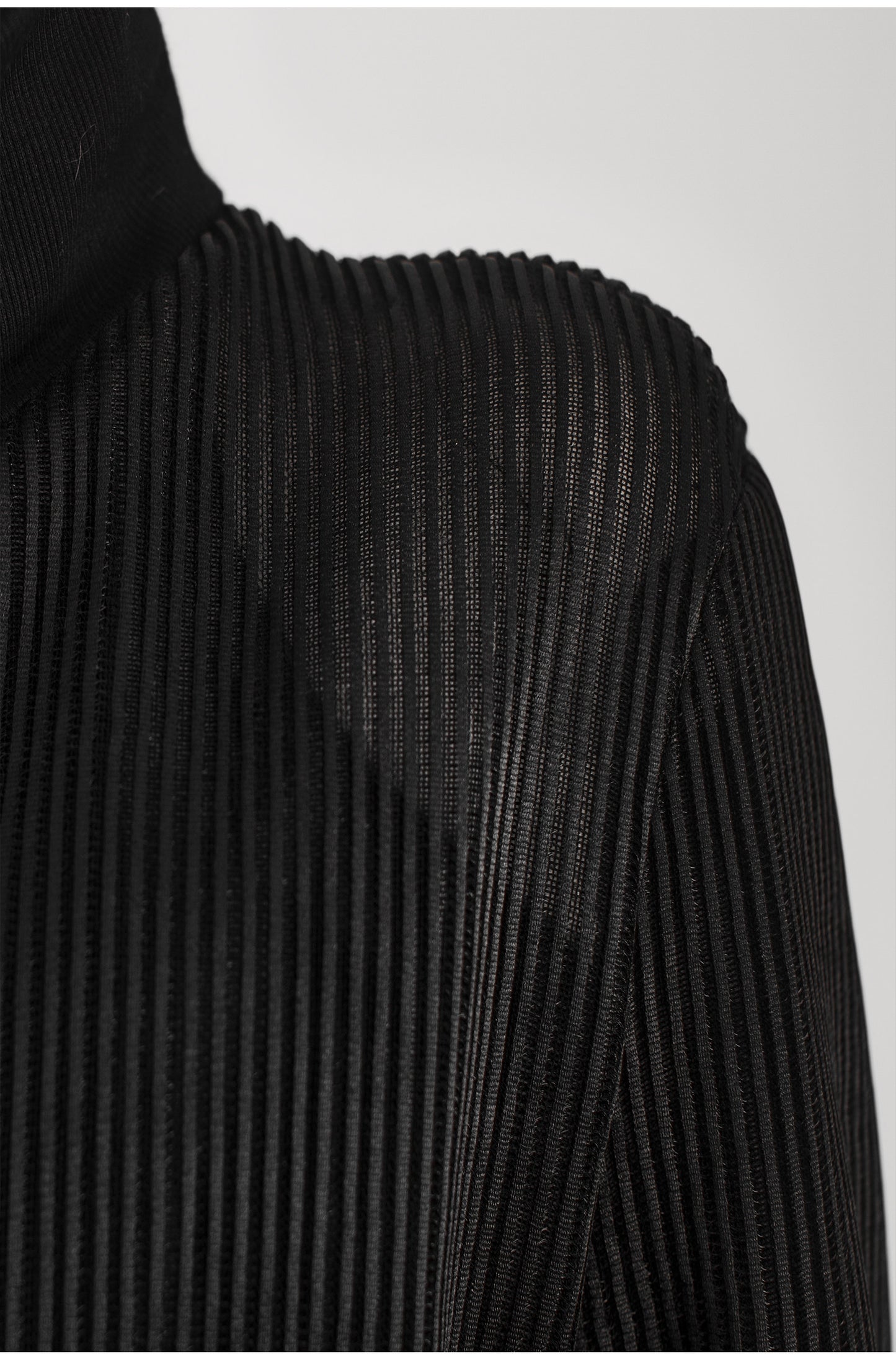 Pit strip hump shoulder jacket