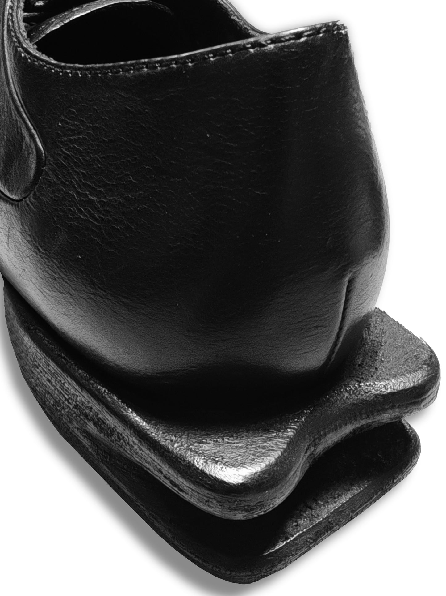 Maestro special-shaped heel shoes