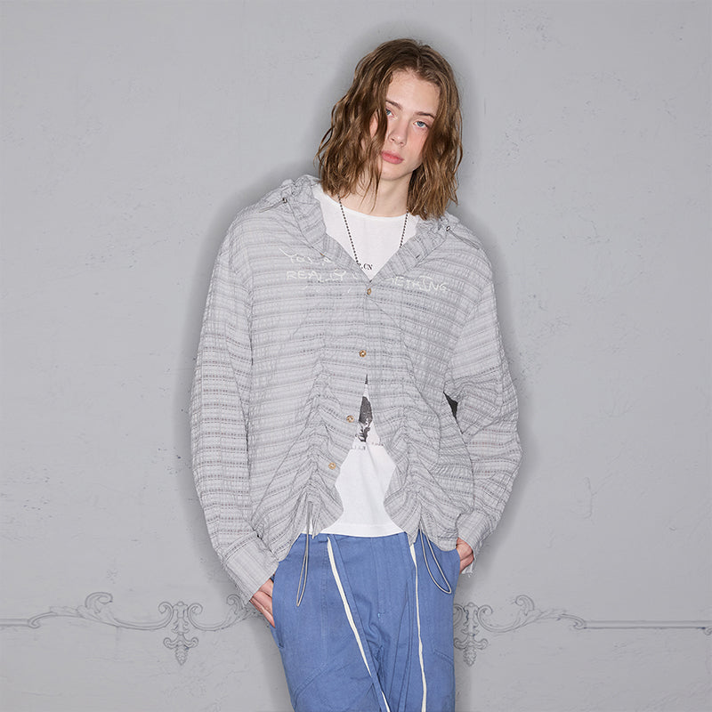 Wrinkled strip multi-form print hooded shirt