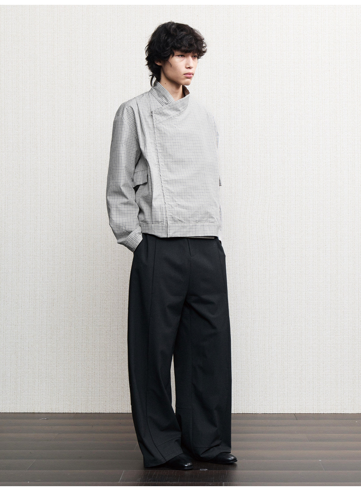 Fishing Net cross-collar pleated jacket
