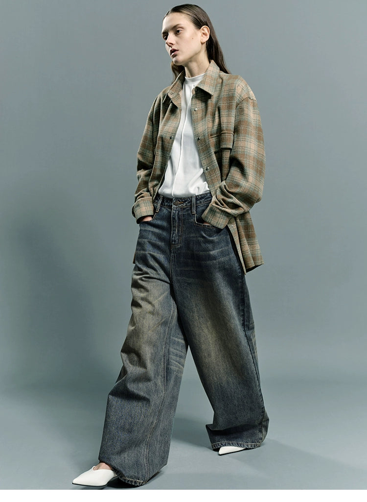 Distressed vintage wash baggy jeans