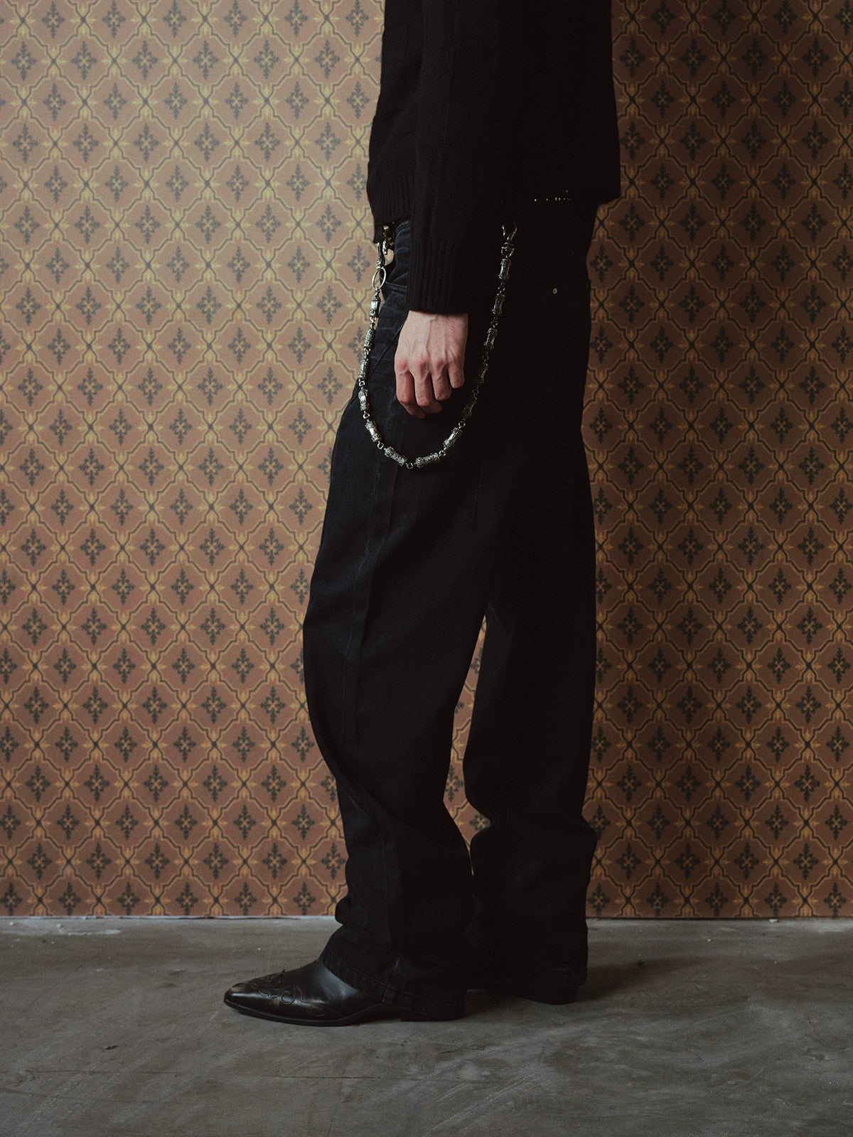 Lightning Placket Baffle Scimitar Washed Jeans