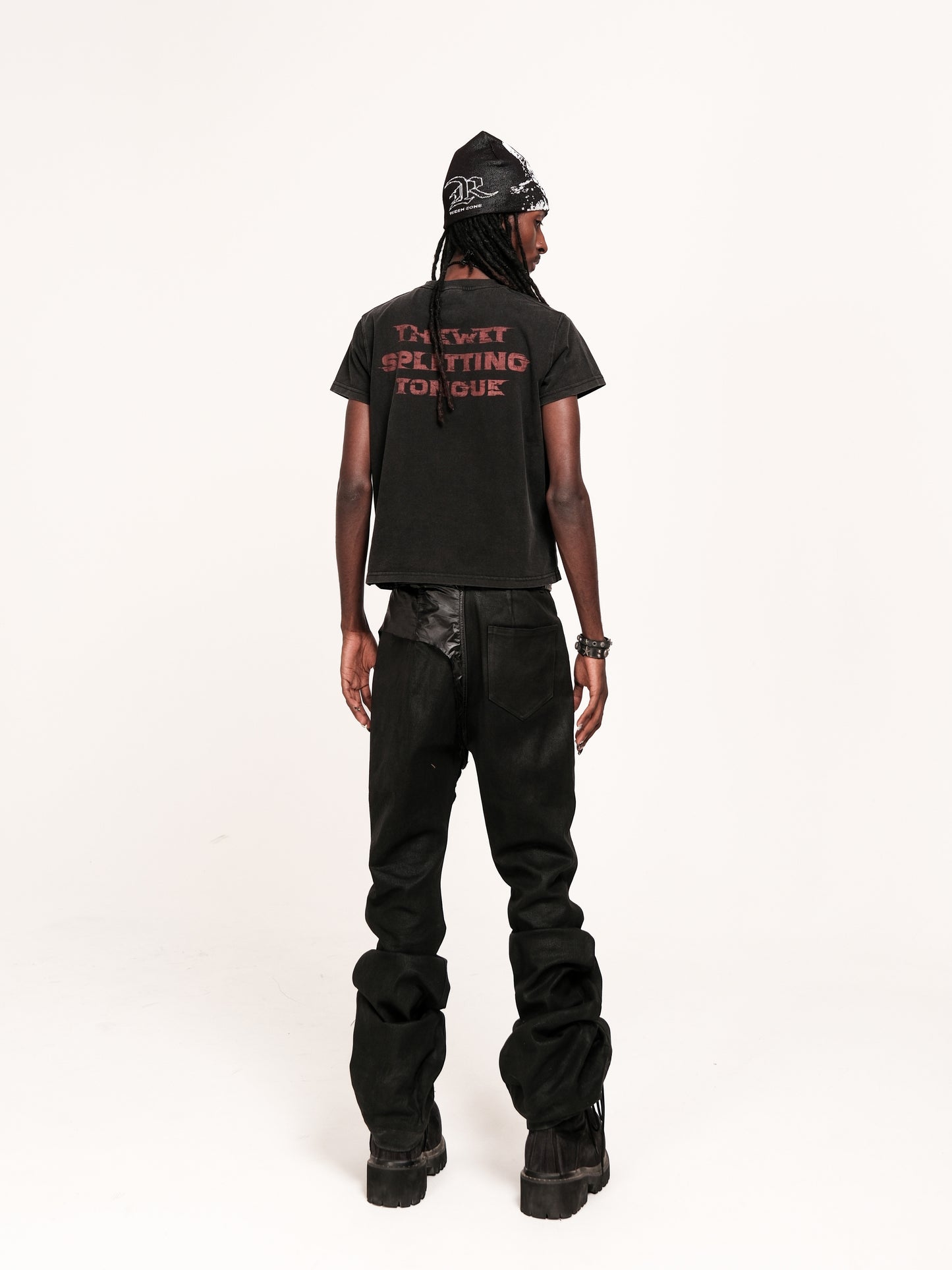 Tongue Spoof Distressed Short Sleeve T-shirt