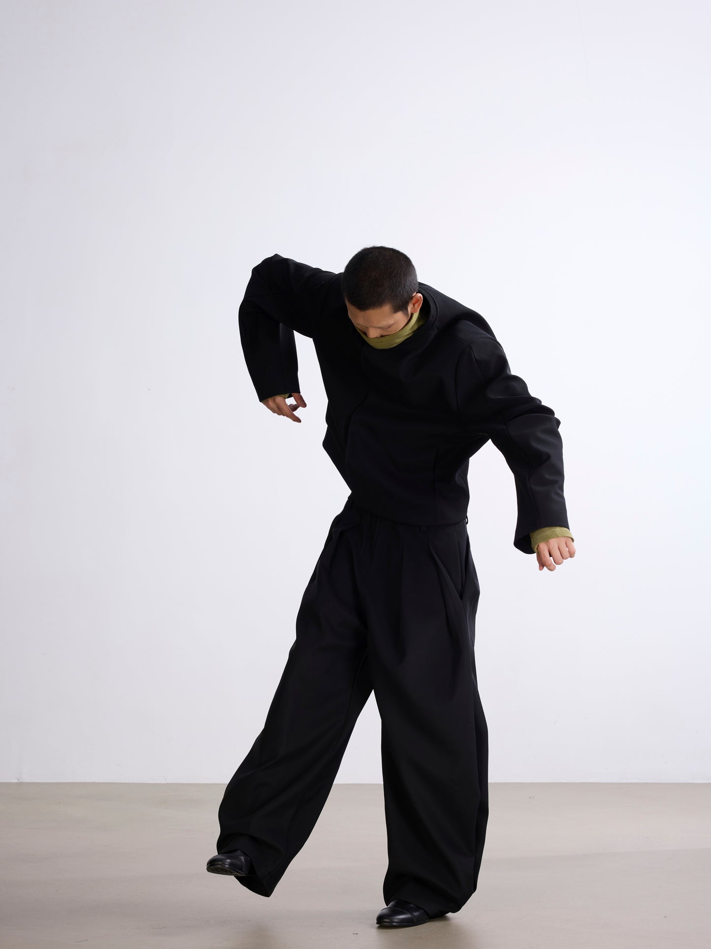 3D cut sweatpants trouser S09