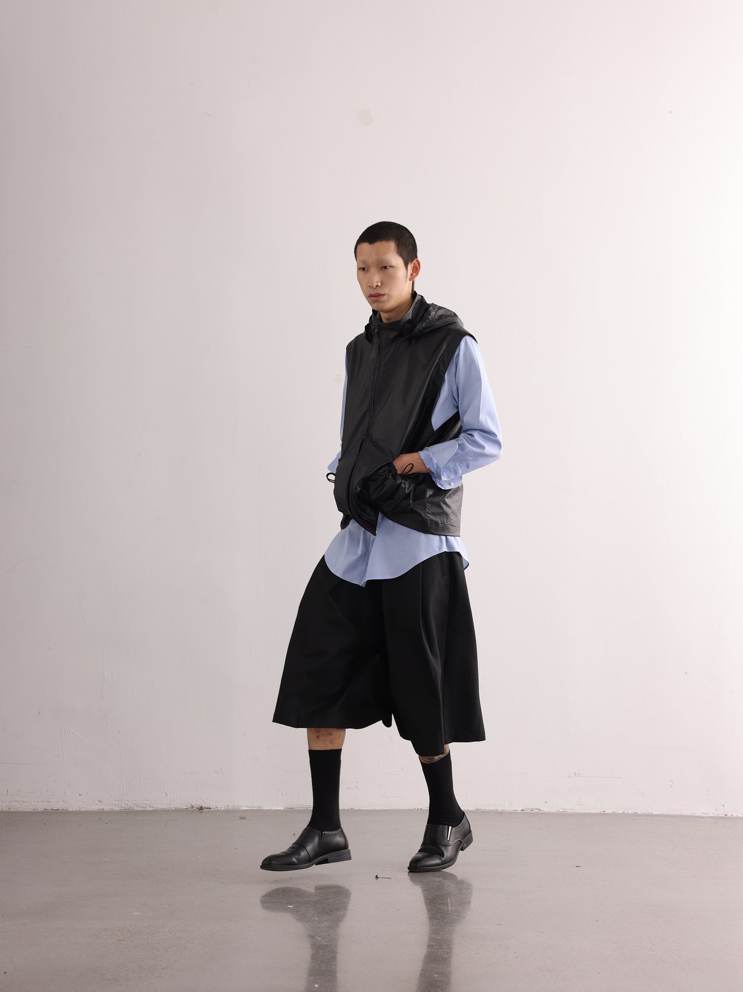 Coated Drawstring Hooded Vest M06