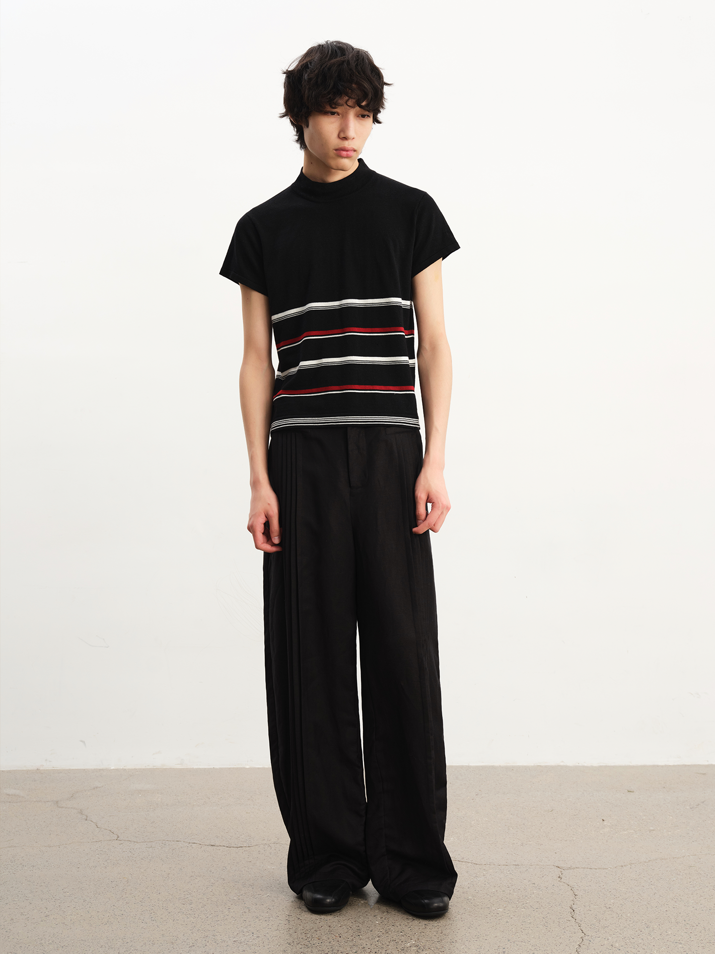 Accordion pleated linen pants